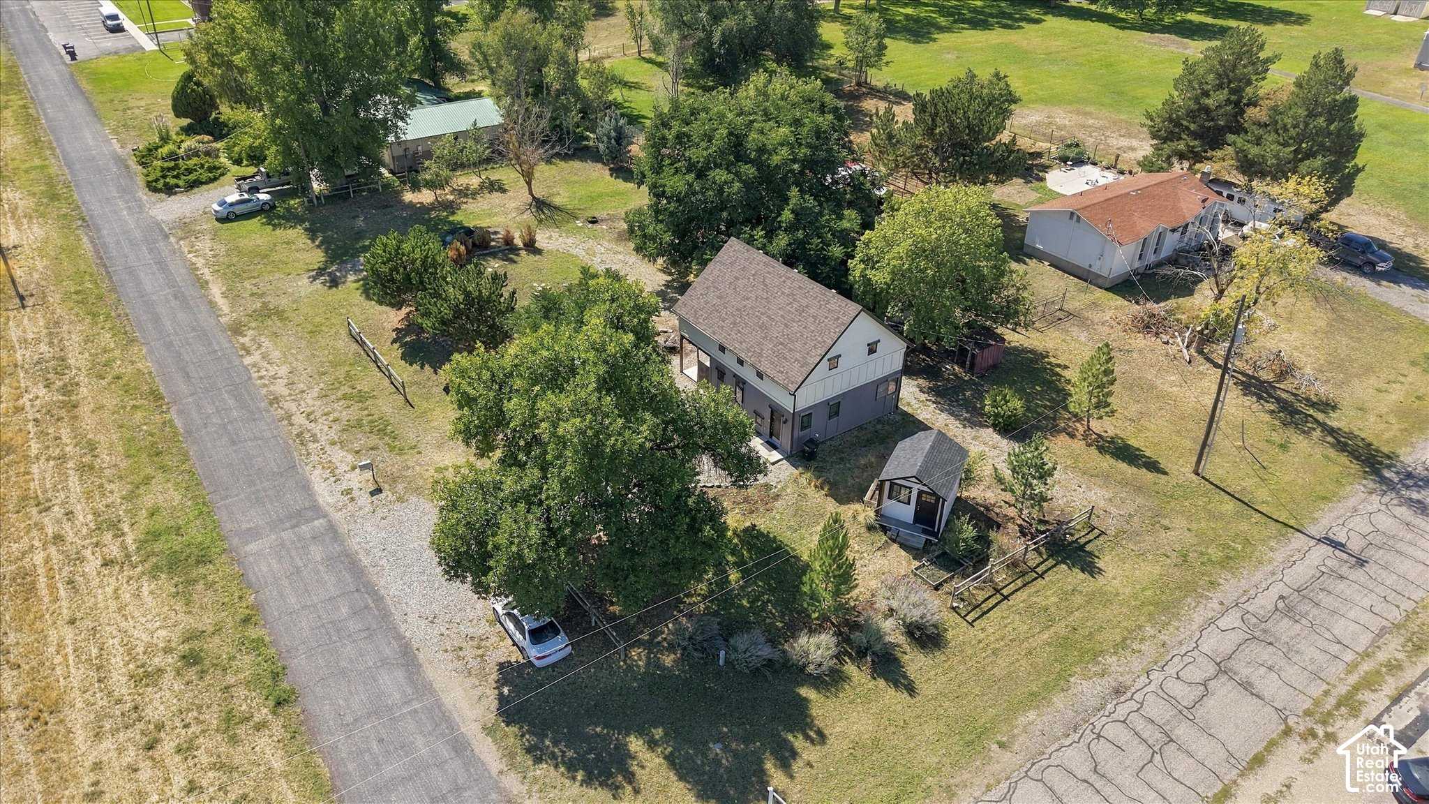 main property photo 50
