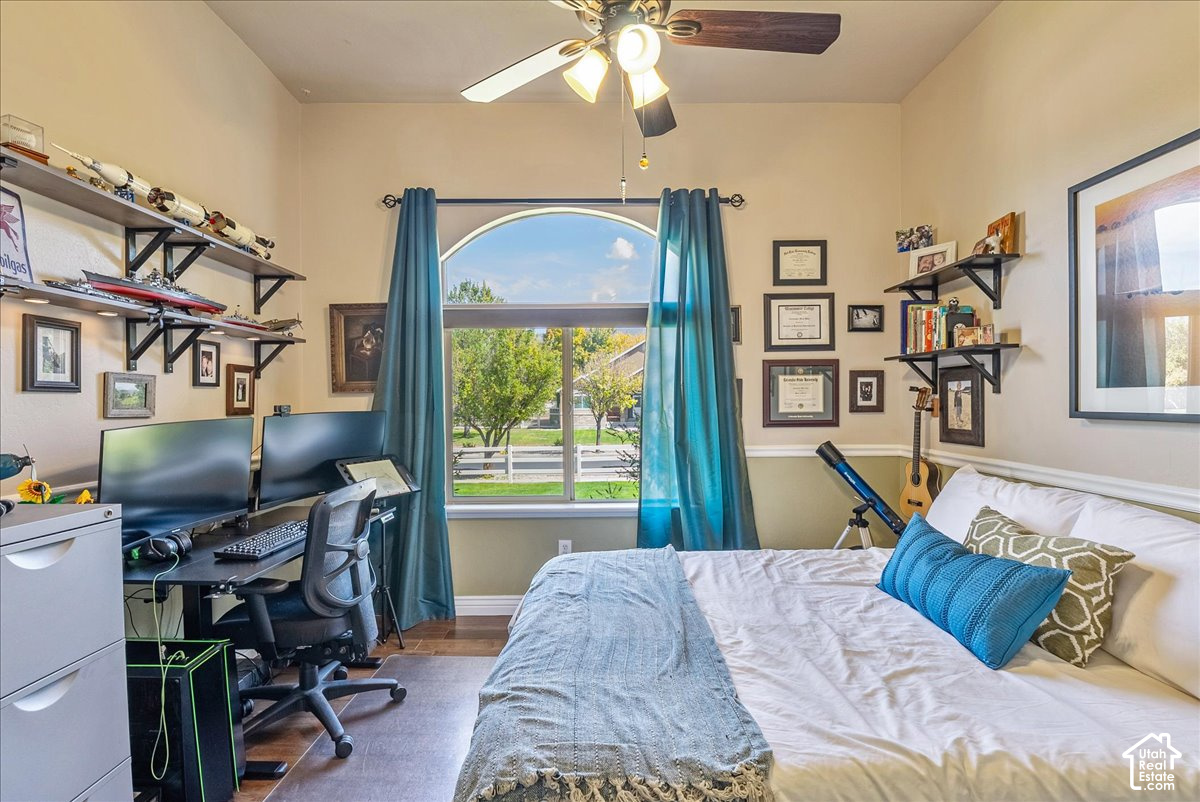 main property photo 35