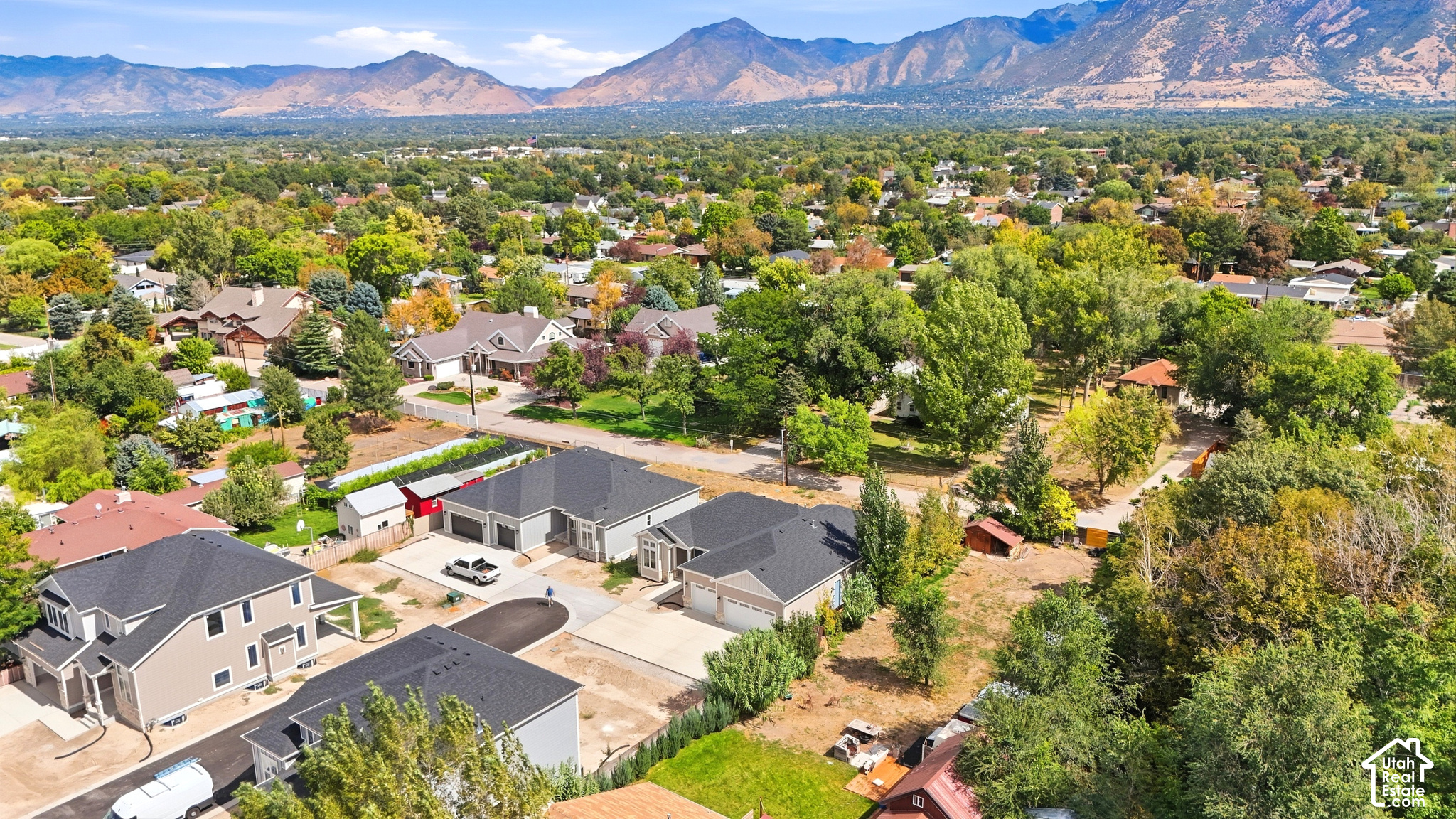 main property photo 45
