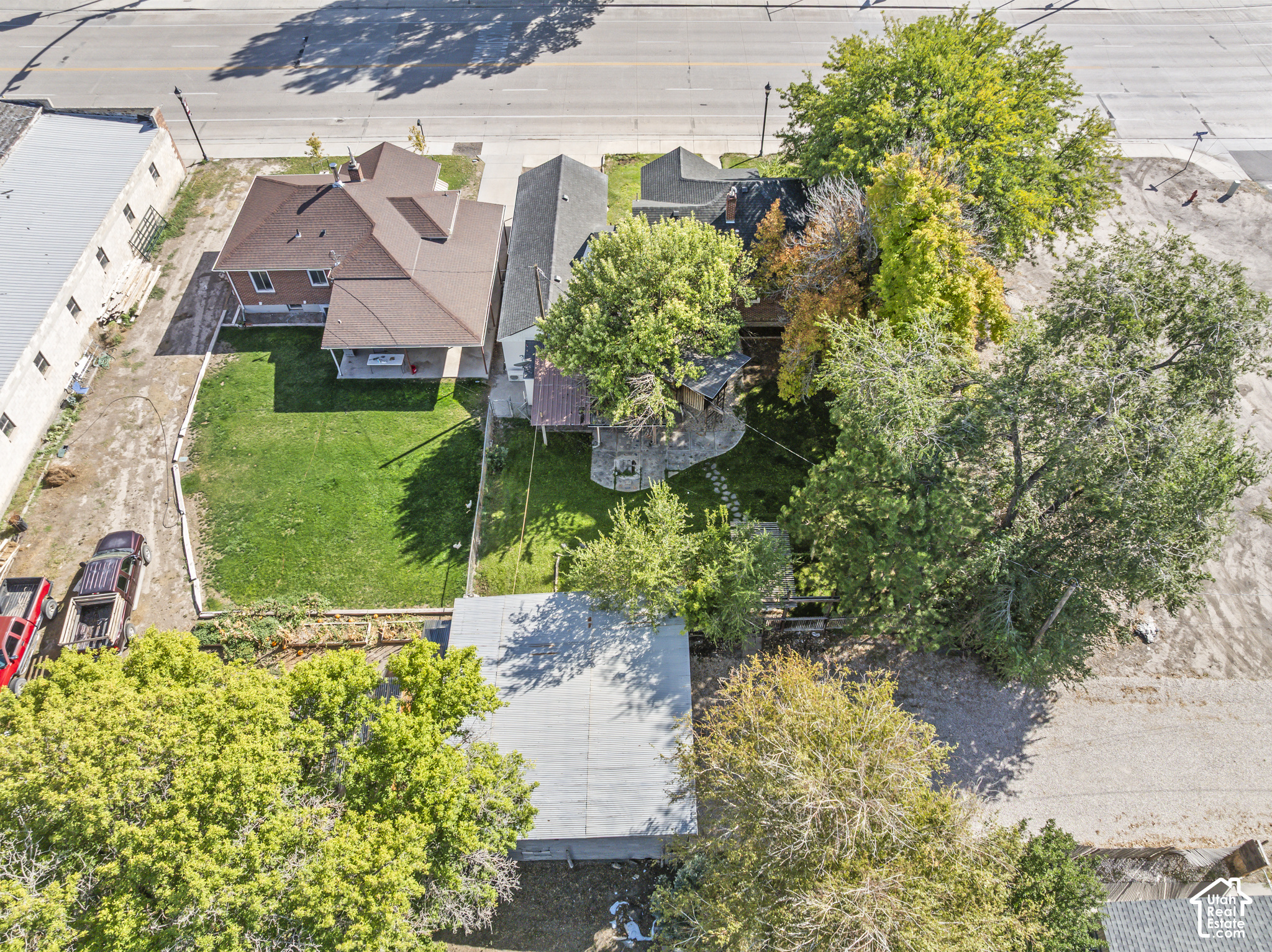 main property photo 38