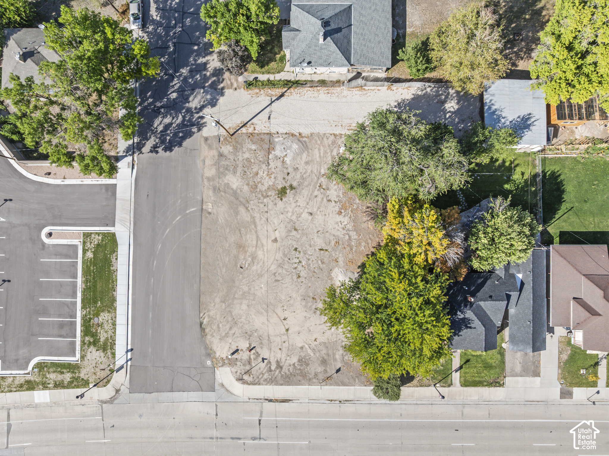 main property photo 49