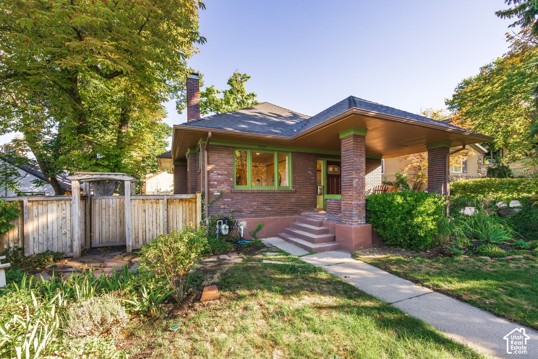 main property photo 26