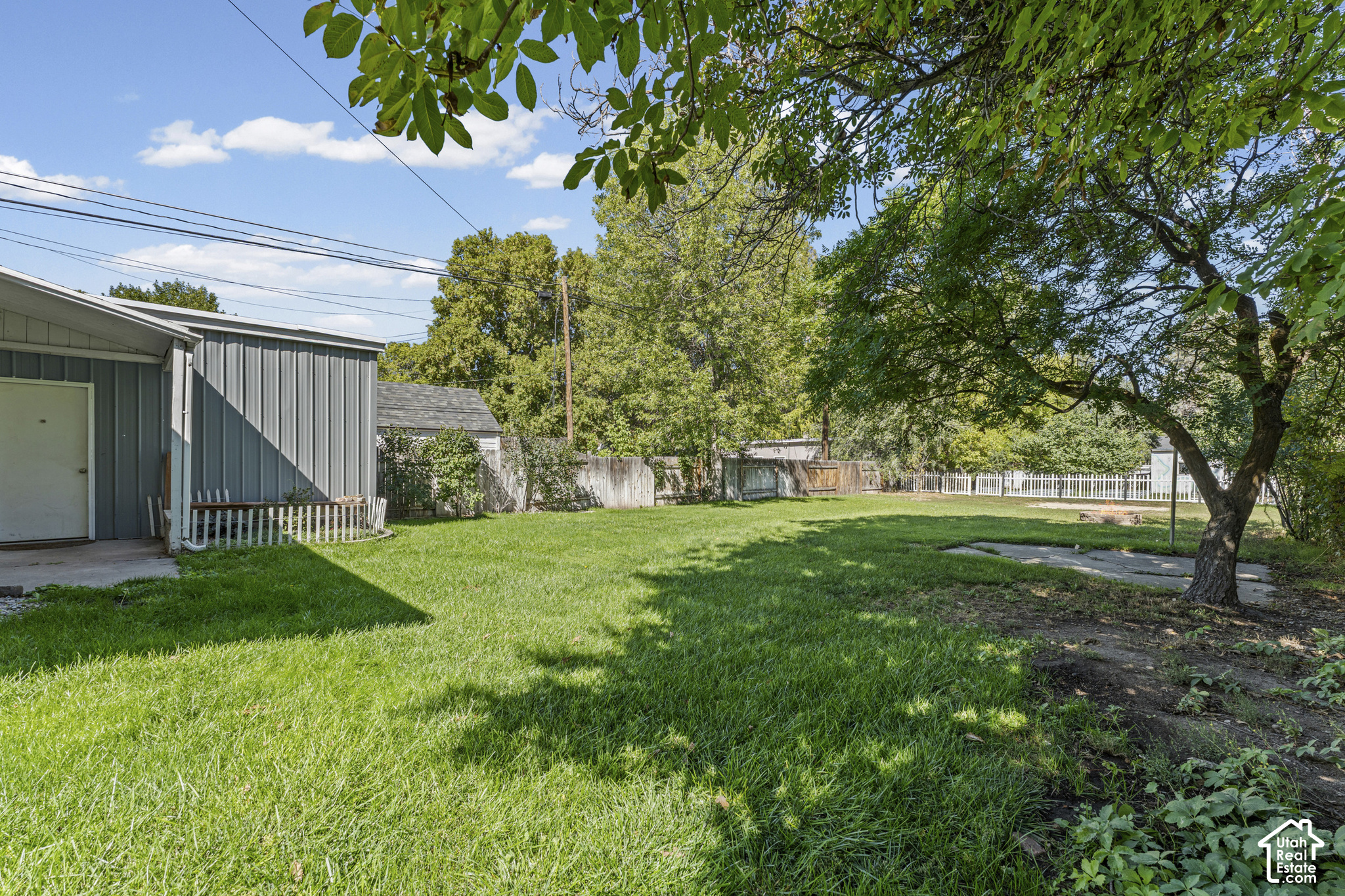 main property photo 26