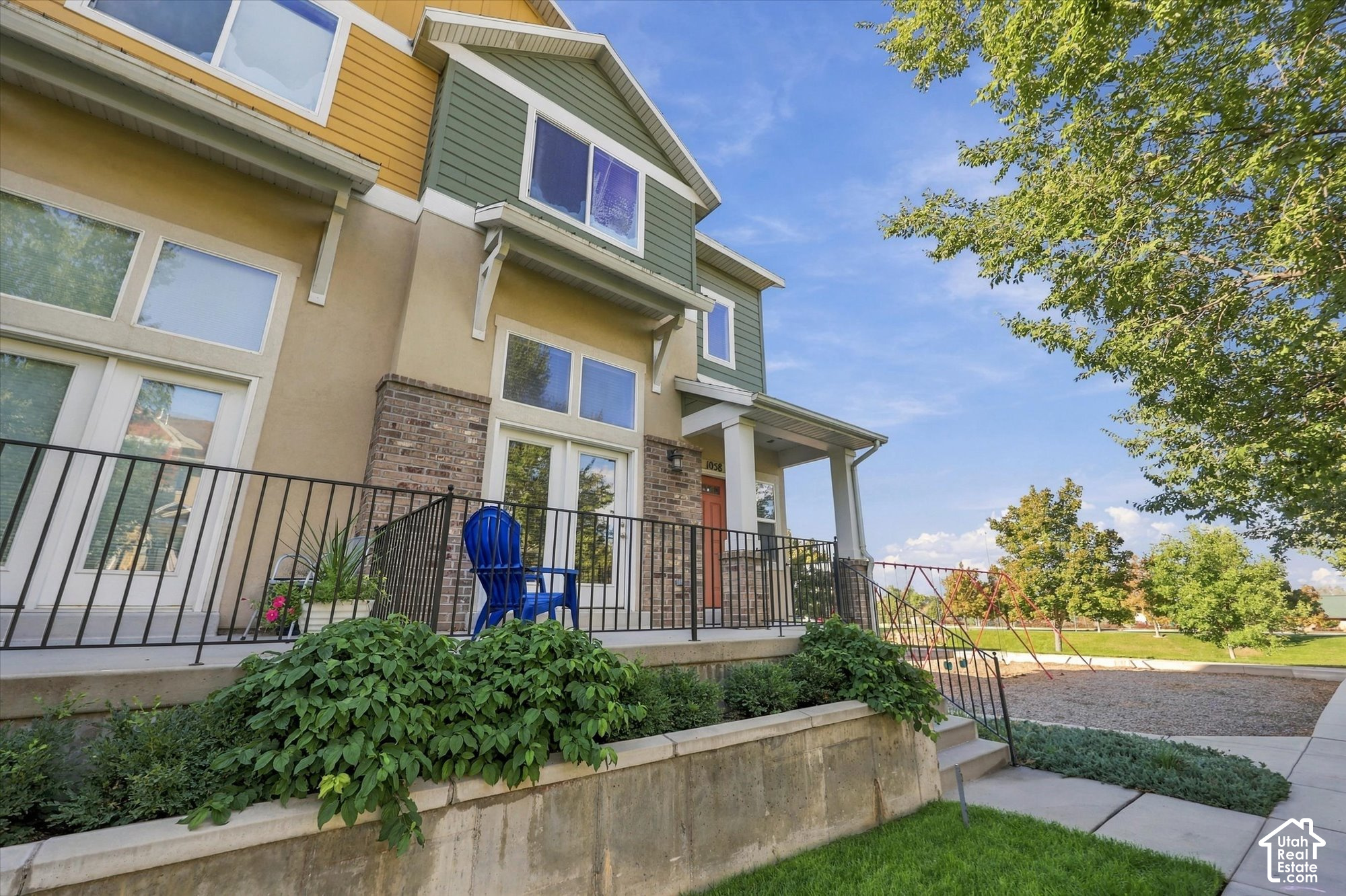 main property photo 25