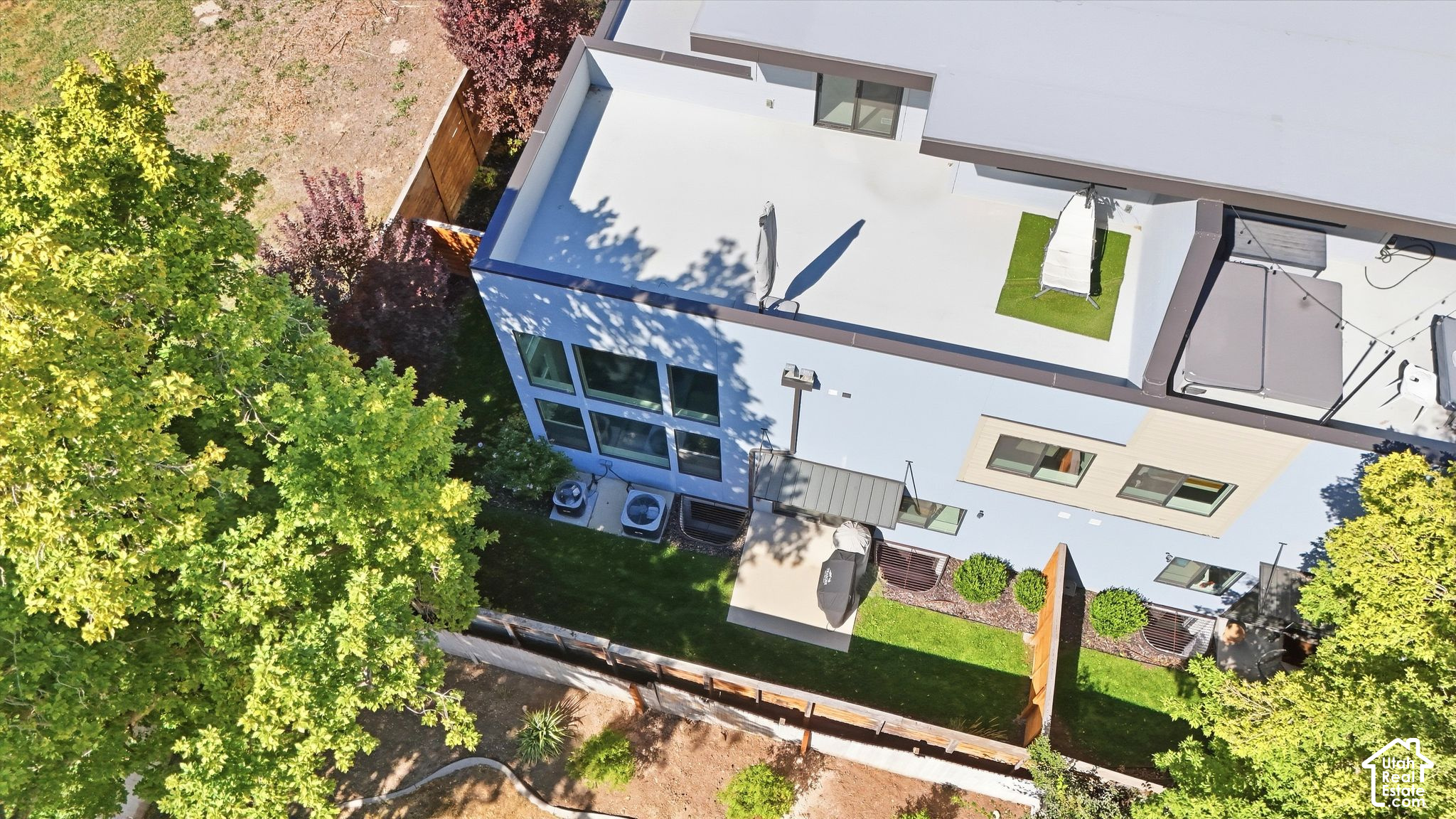 main property photo 46