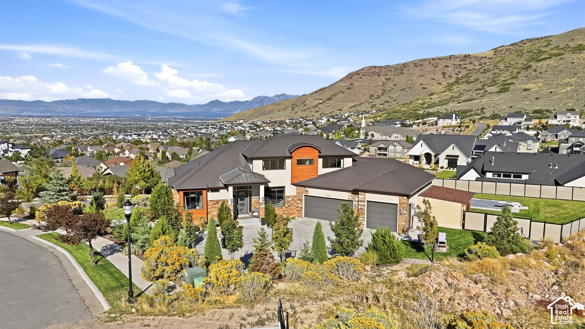 main property photo 44