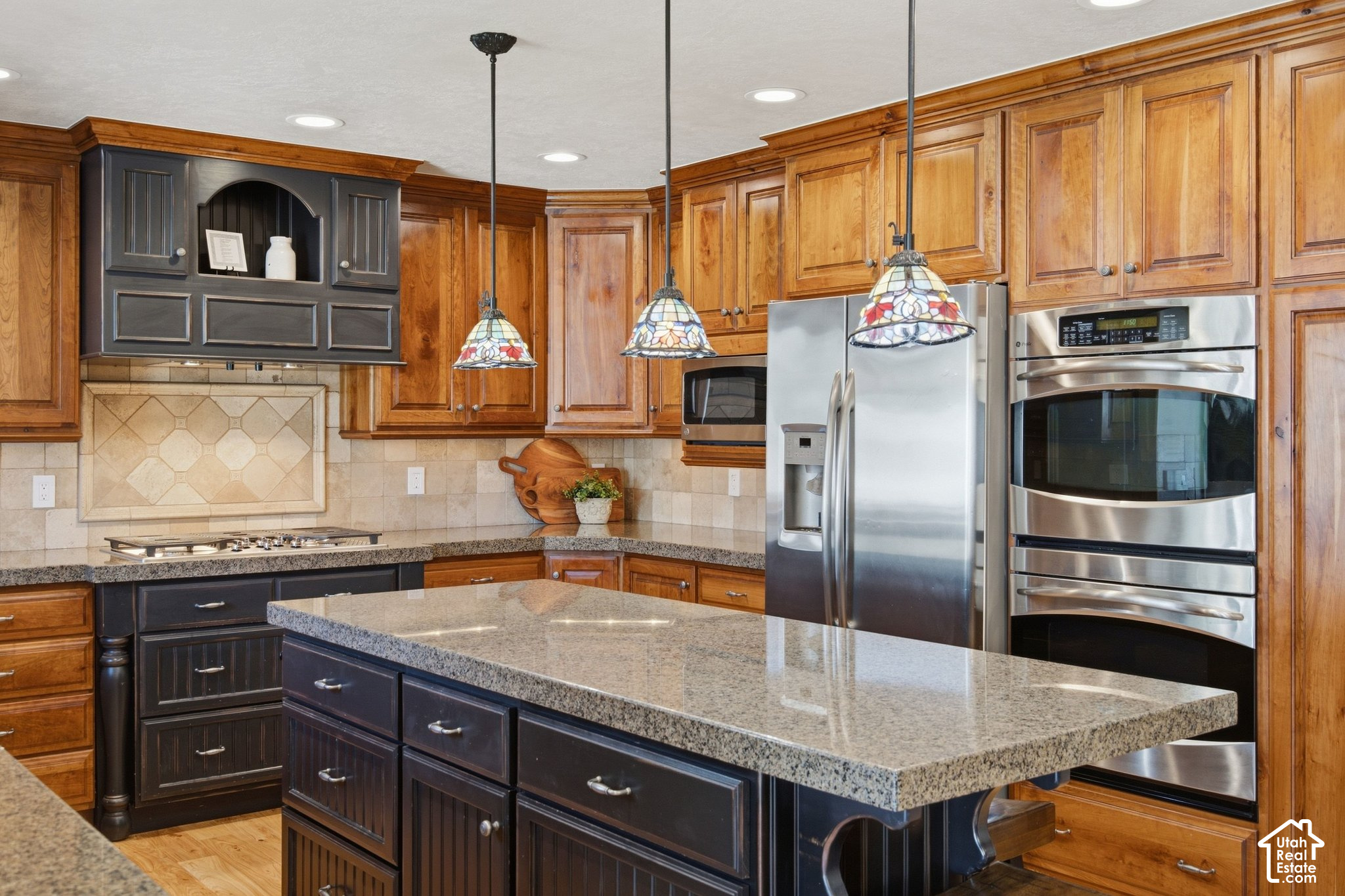 main property photo 14