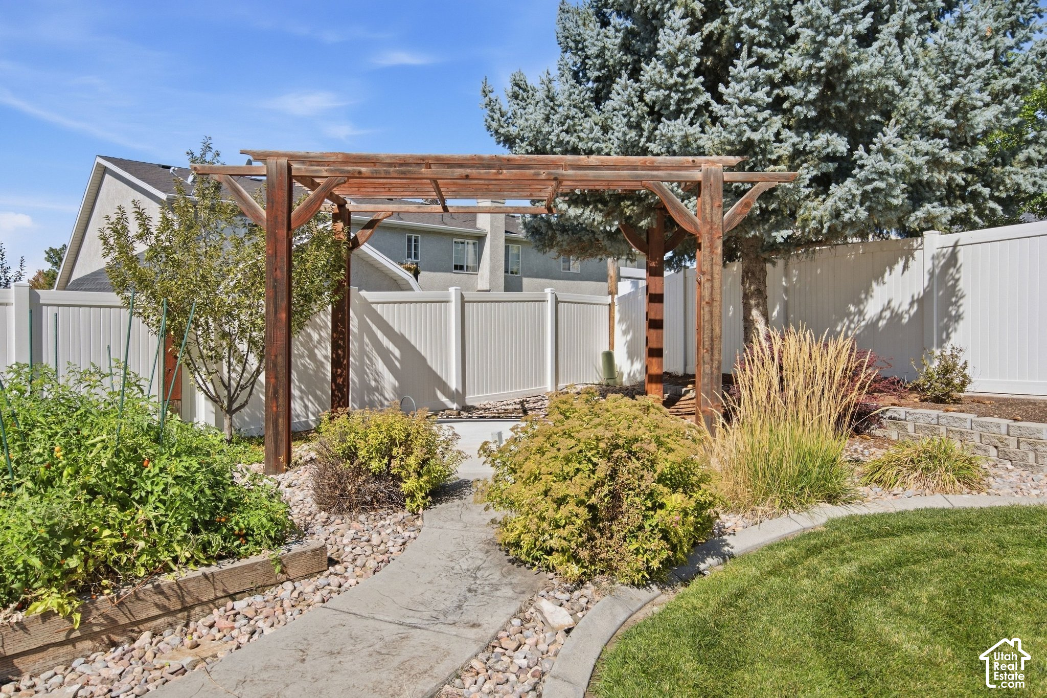 main property photo 62