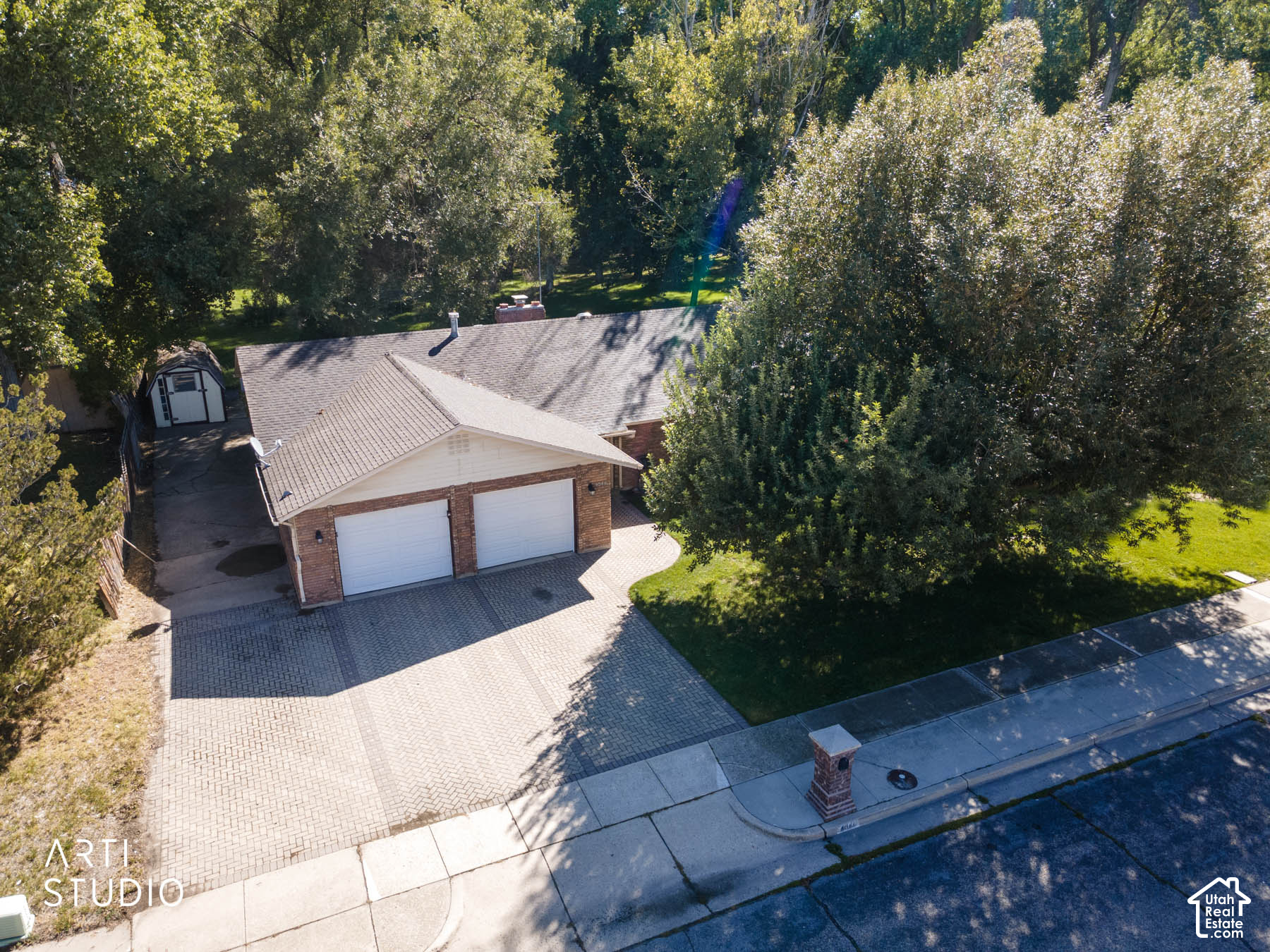 main property photo 38