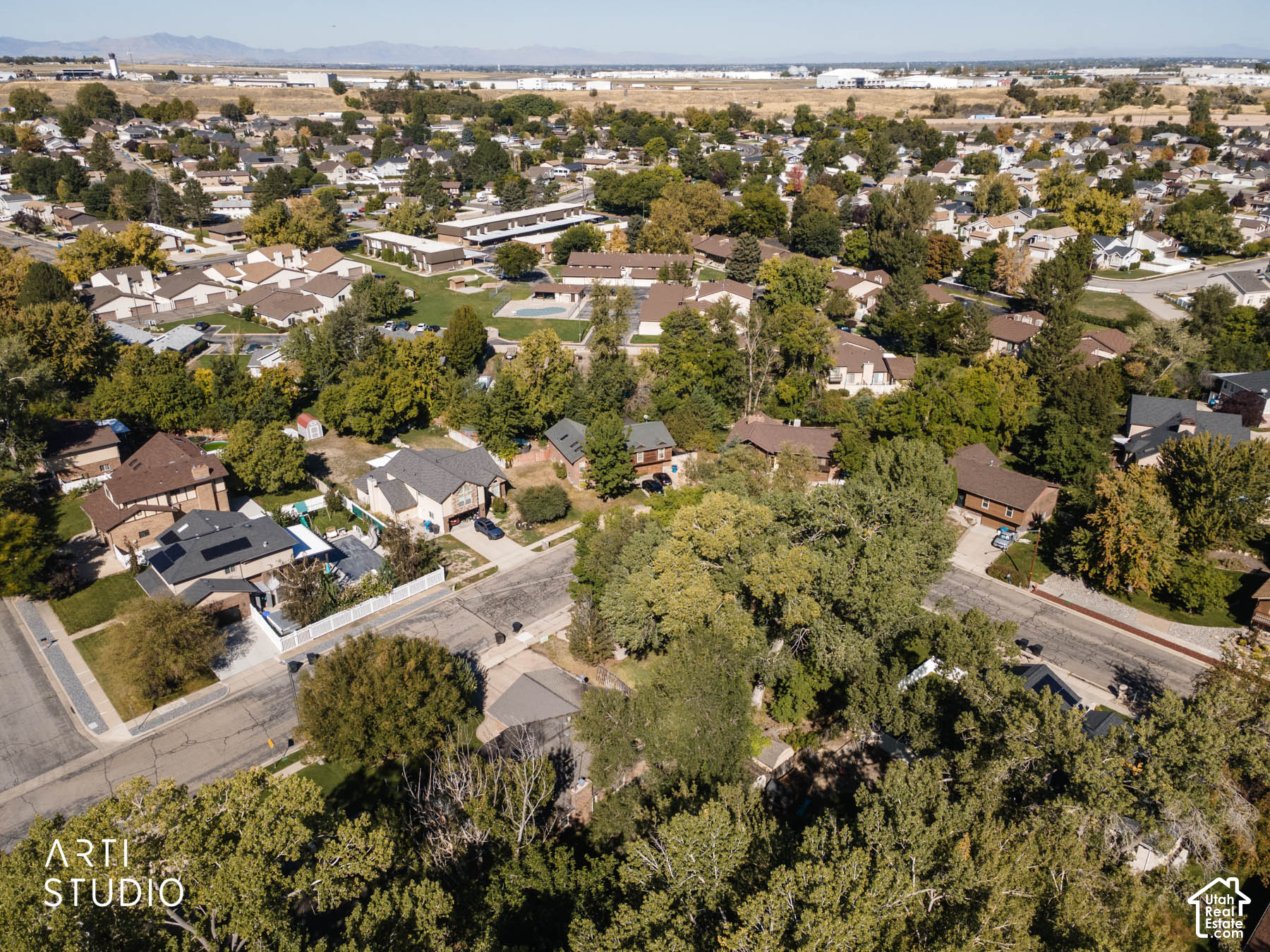 main property photo 43