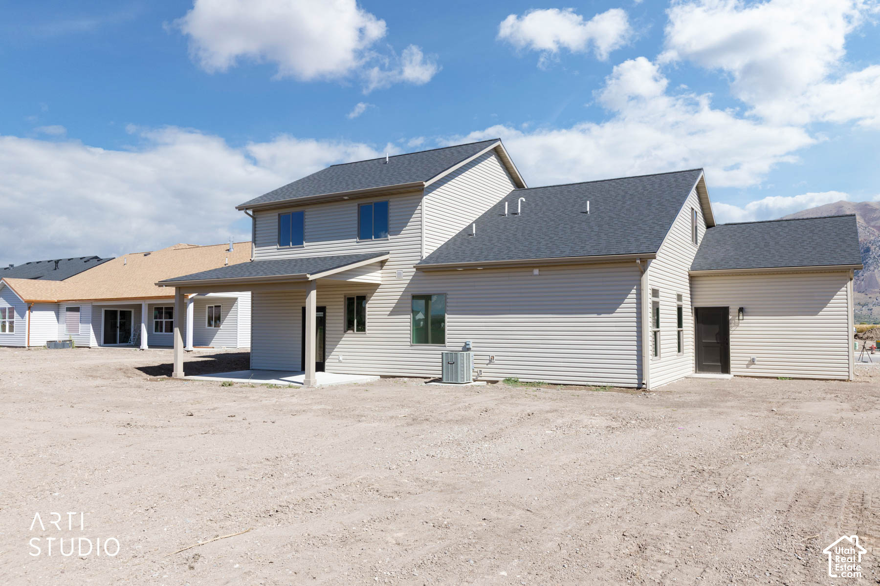 main property photo 40