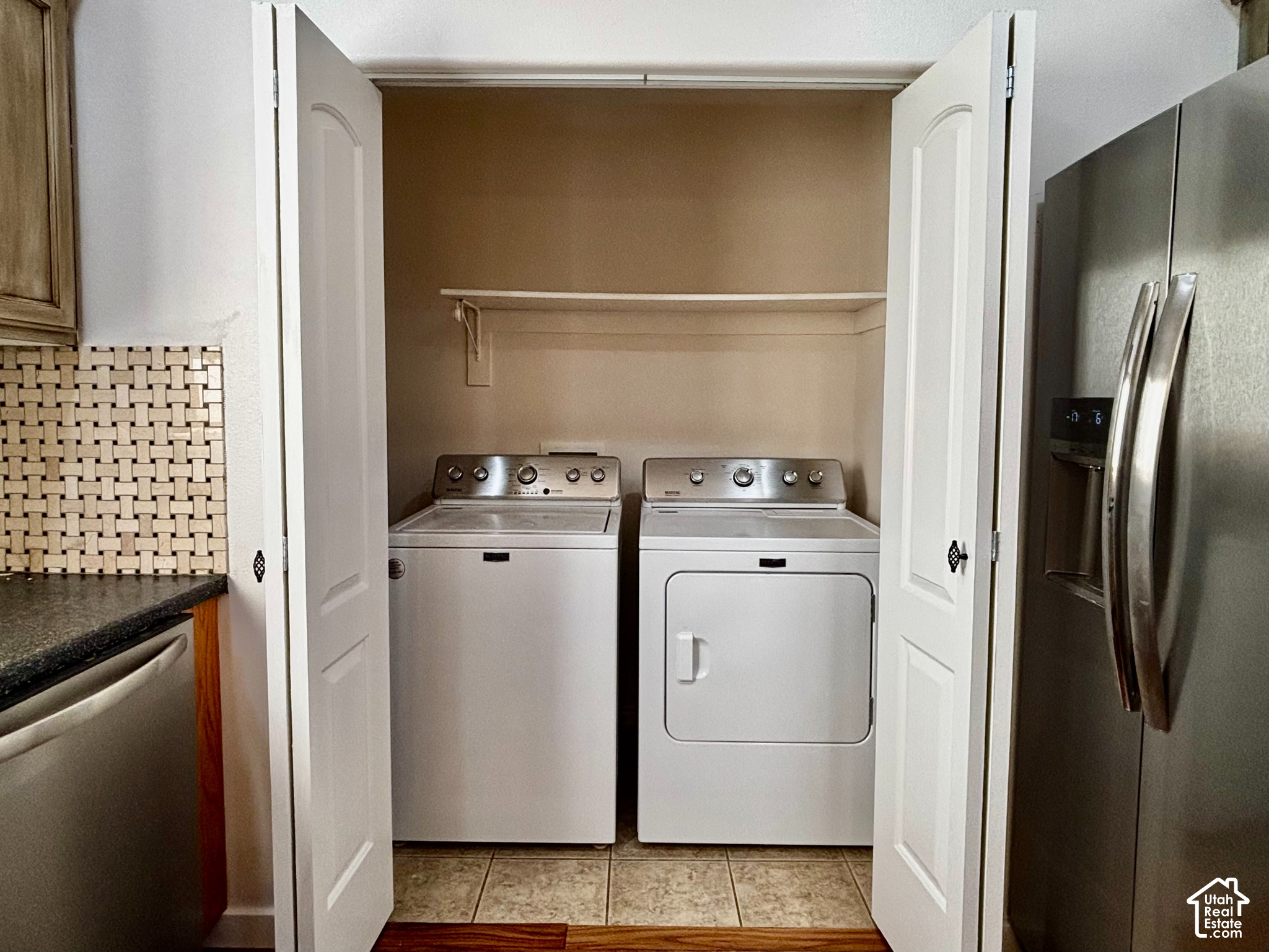 main property photo 9