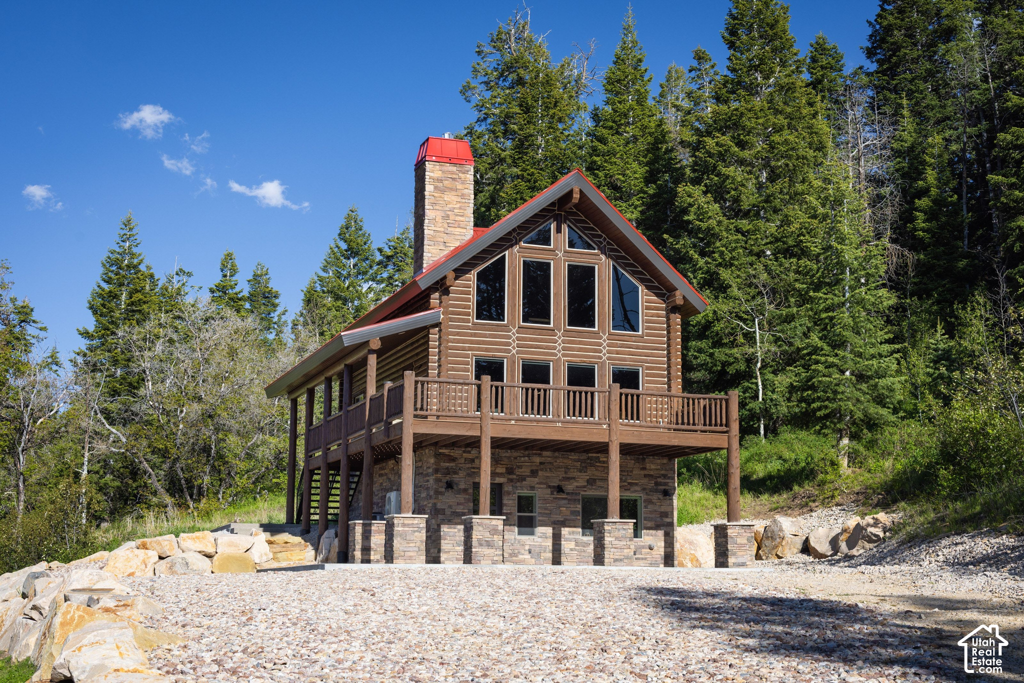main property photo 40