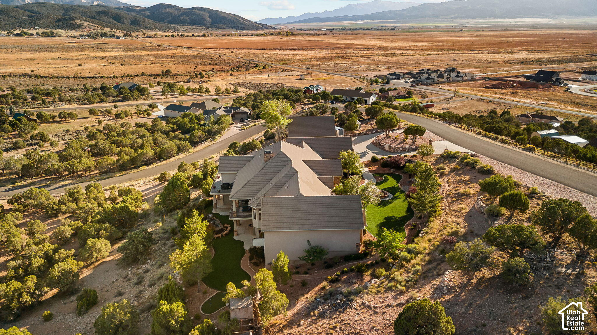 main property photo 118