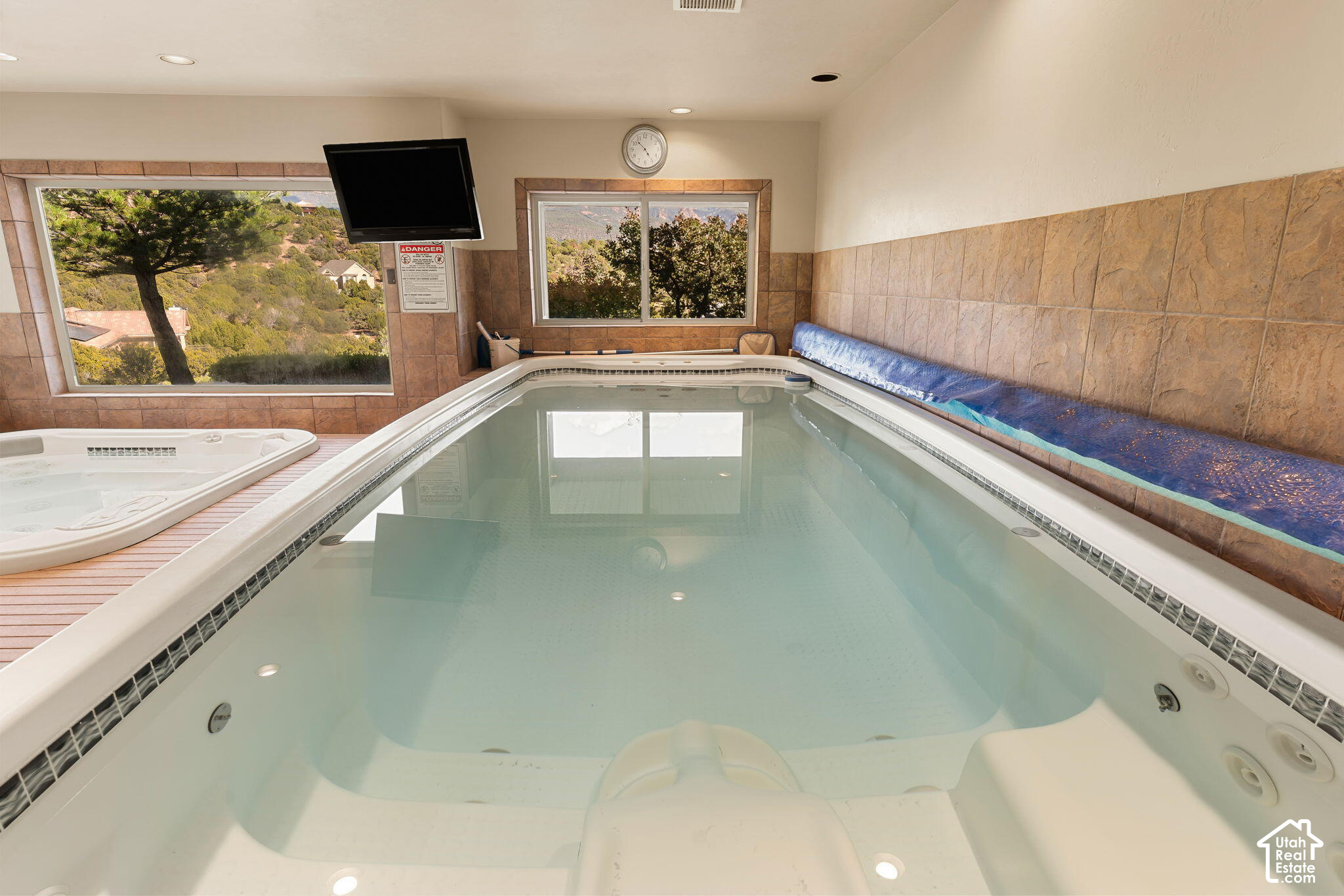 main property photo 71