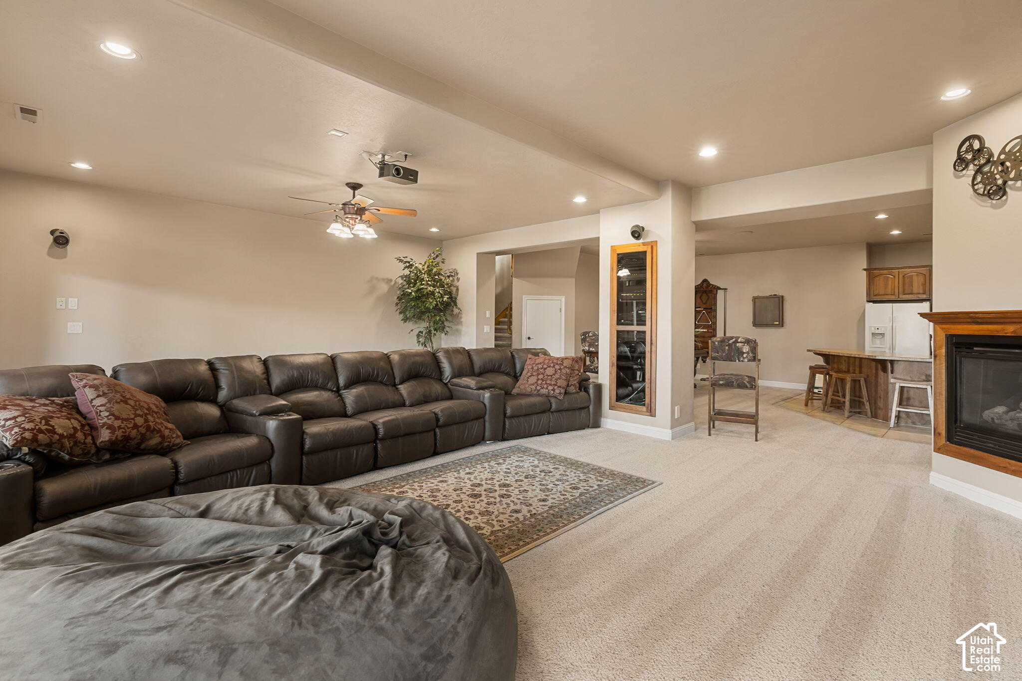 main property photo 79