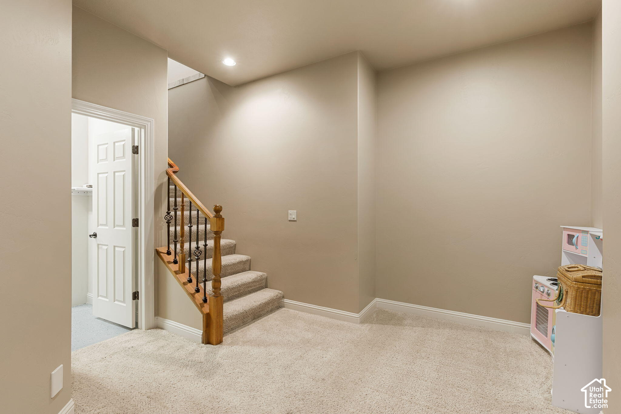 main property photo 92
