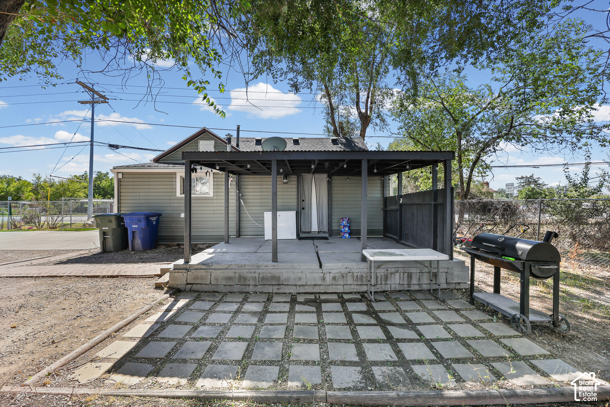 main property photo 24