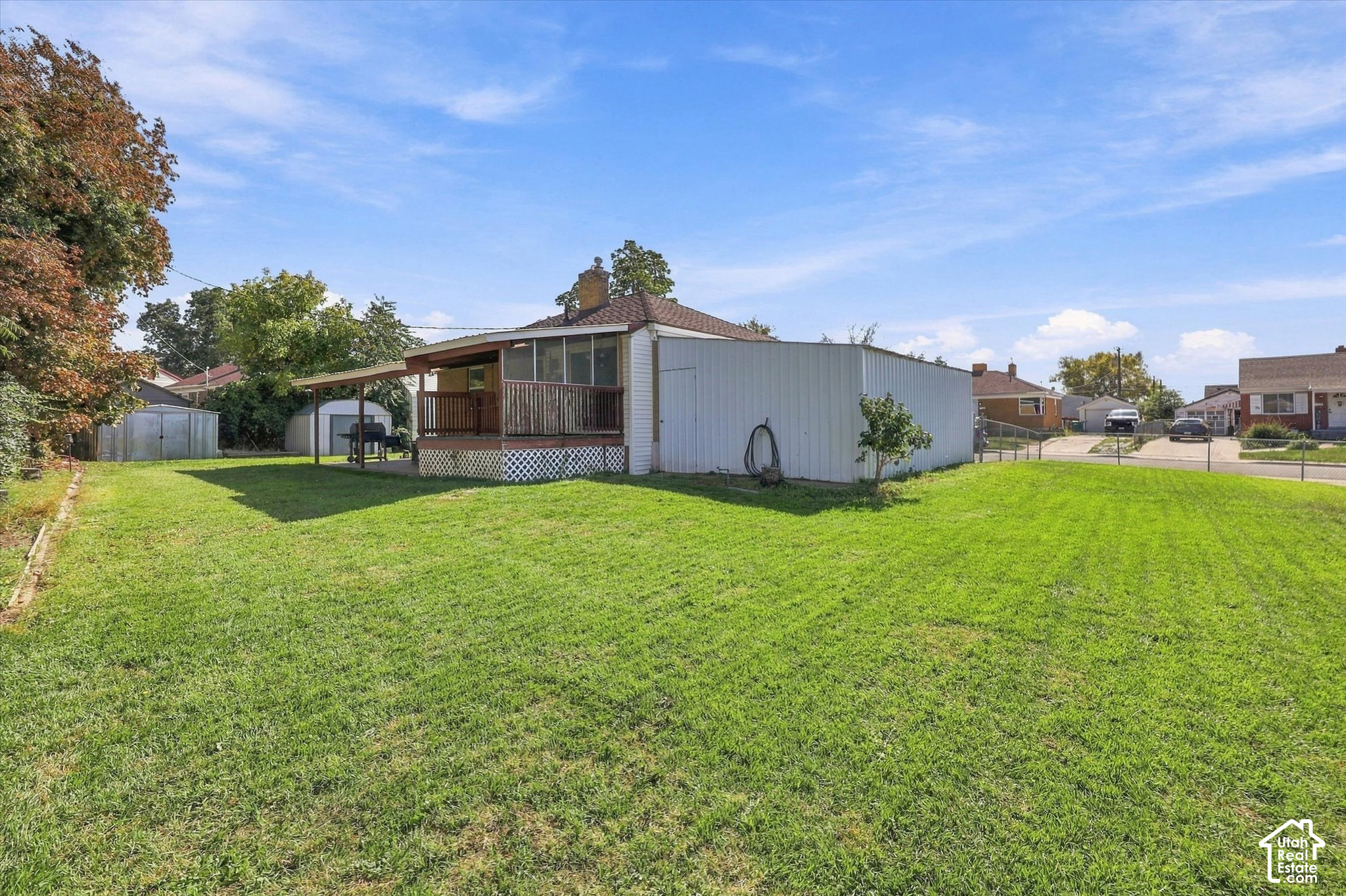 main property photo 31