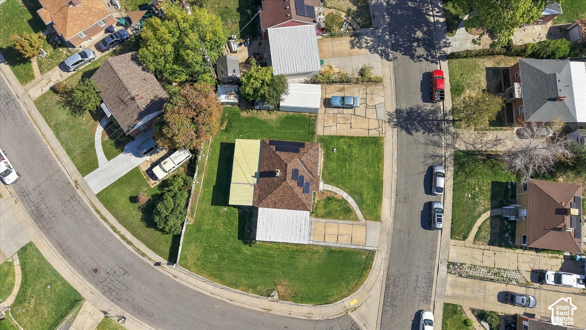 main property photo 45