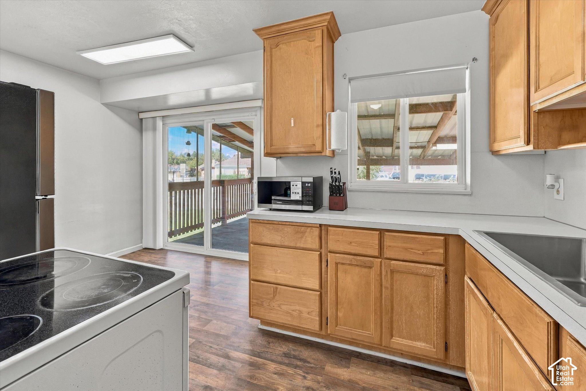 main property photo 8