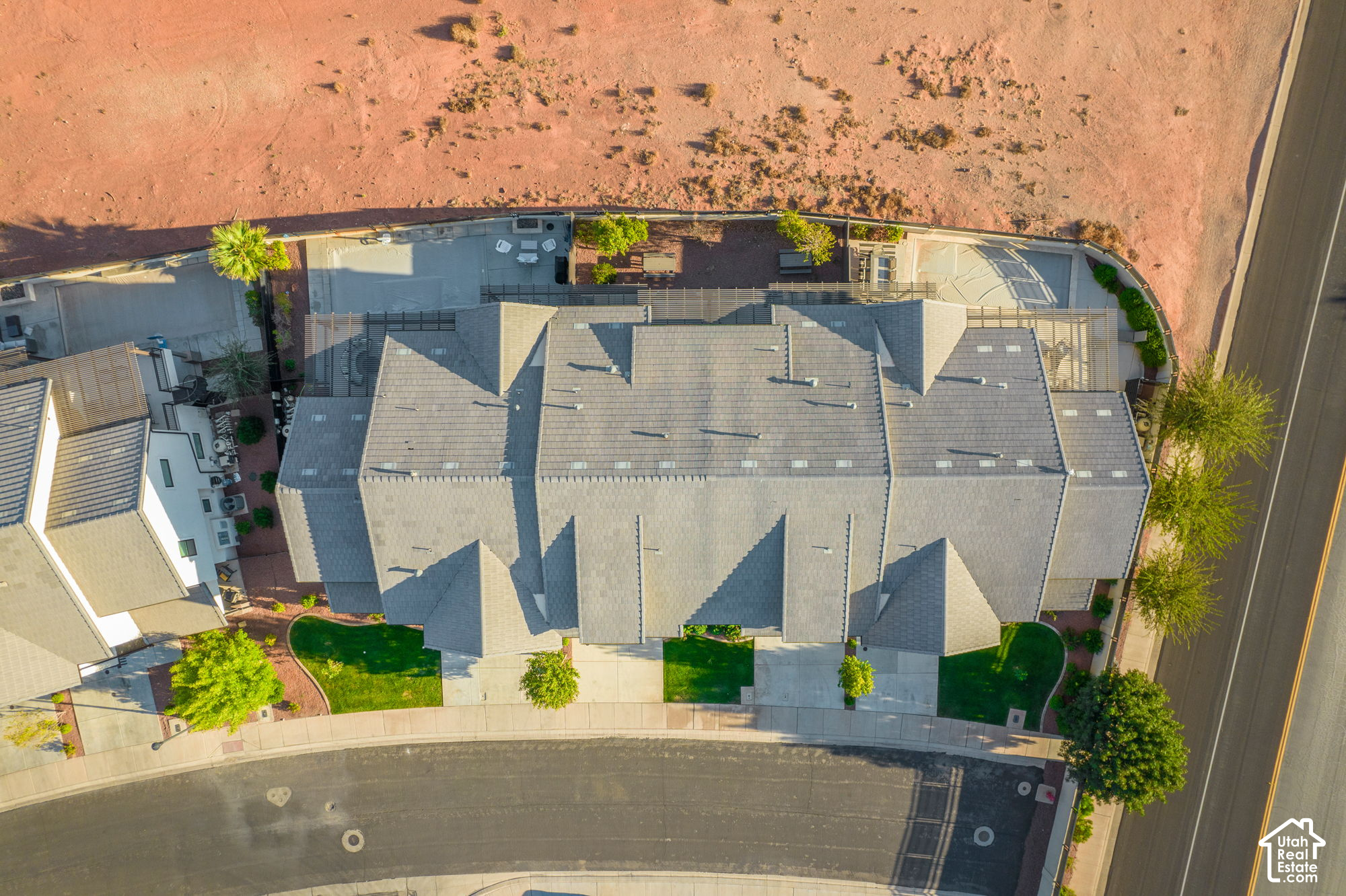 main property photo 36