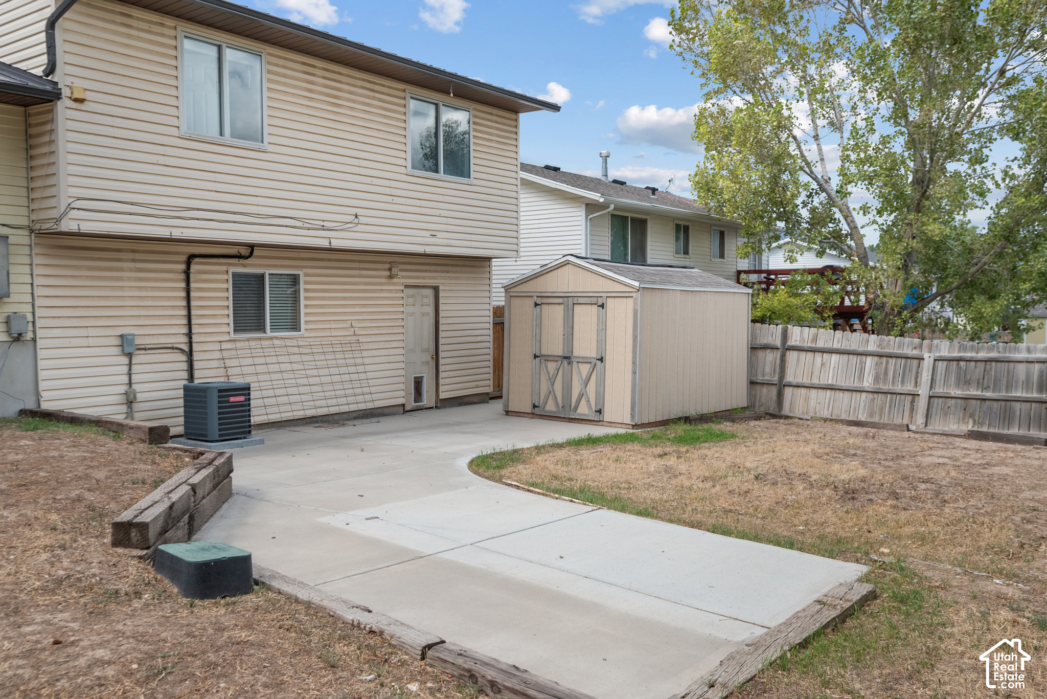 main property photo 27