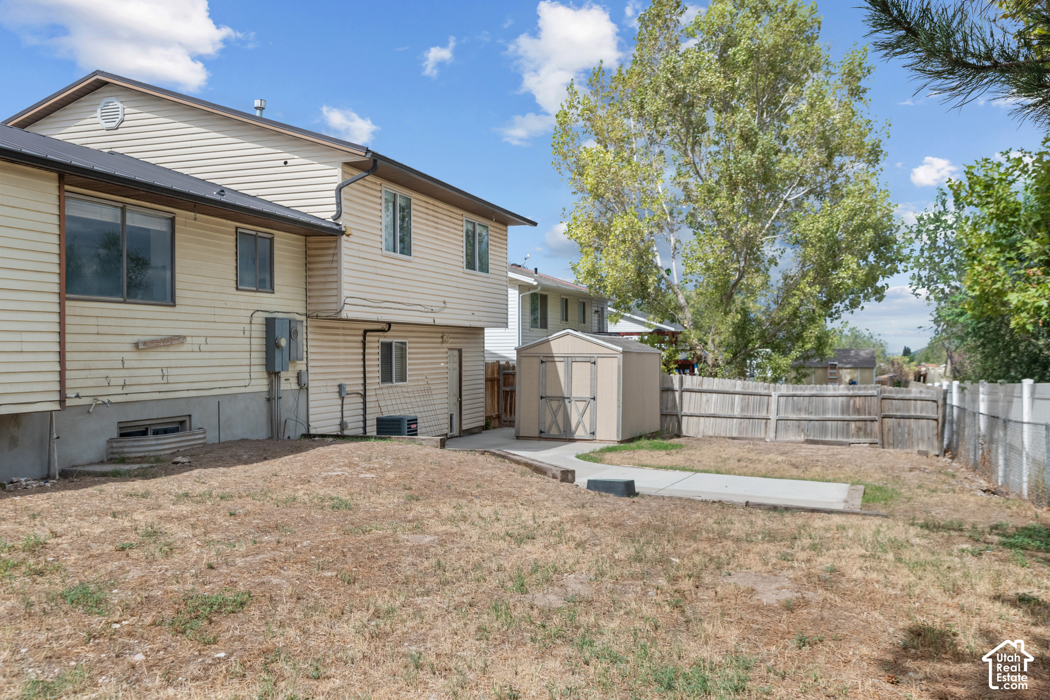 main property photo 29