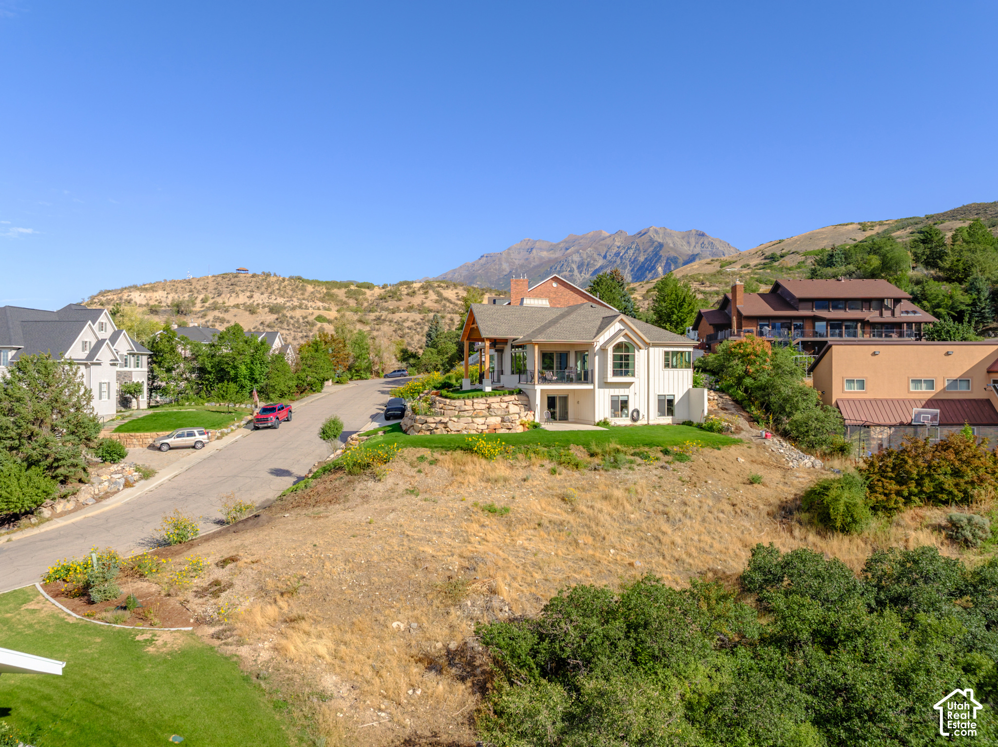 main property photo 15