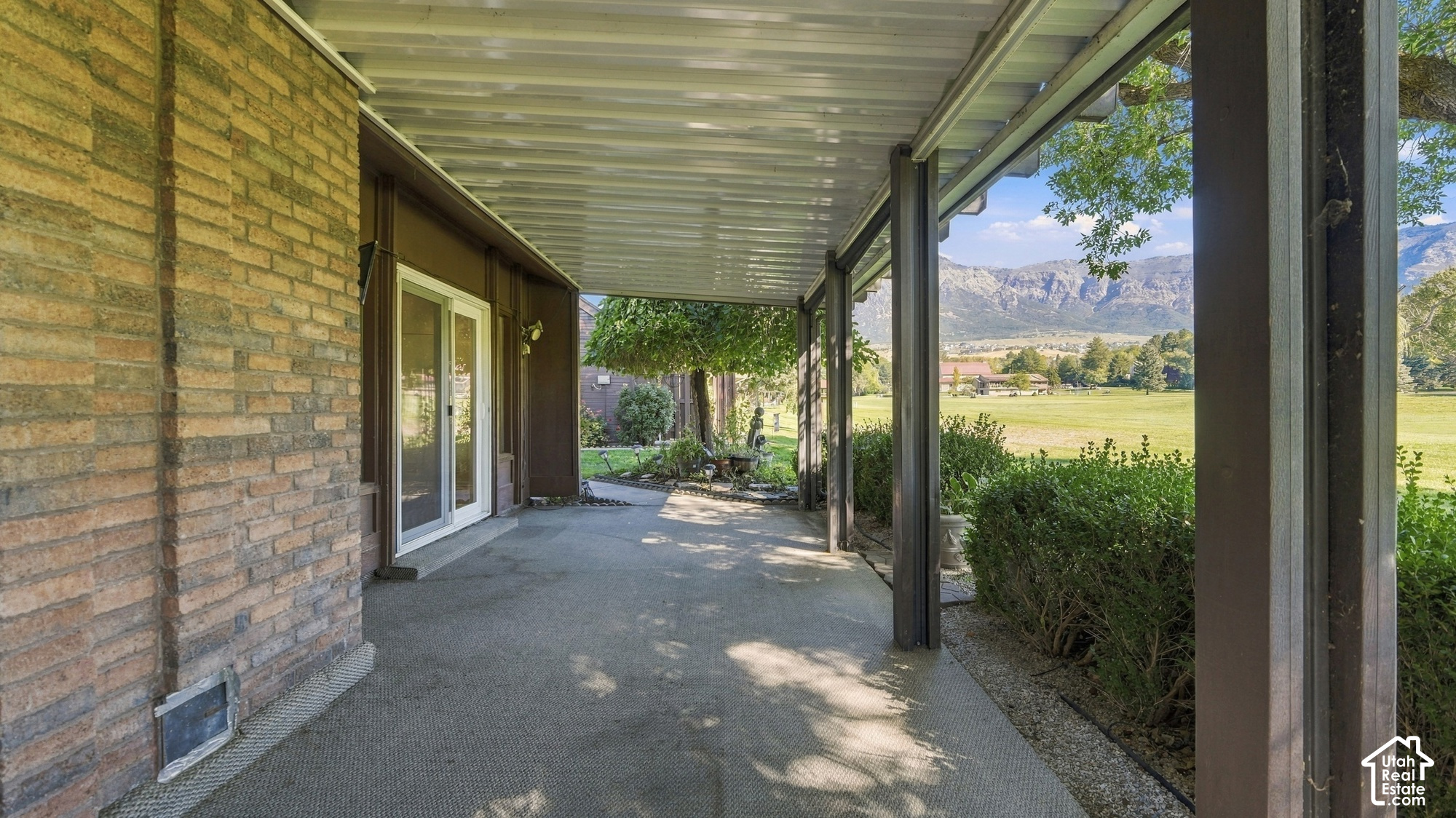 main property photo 48
