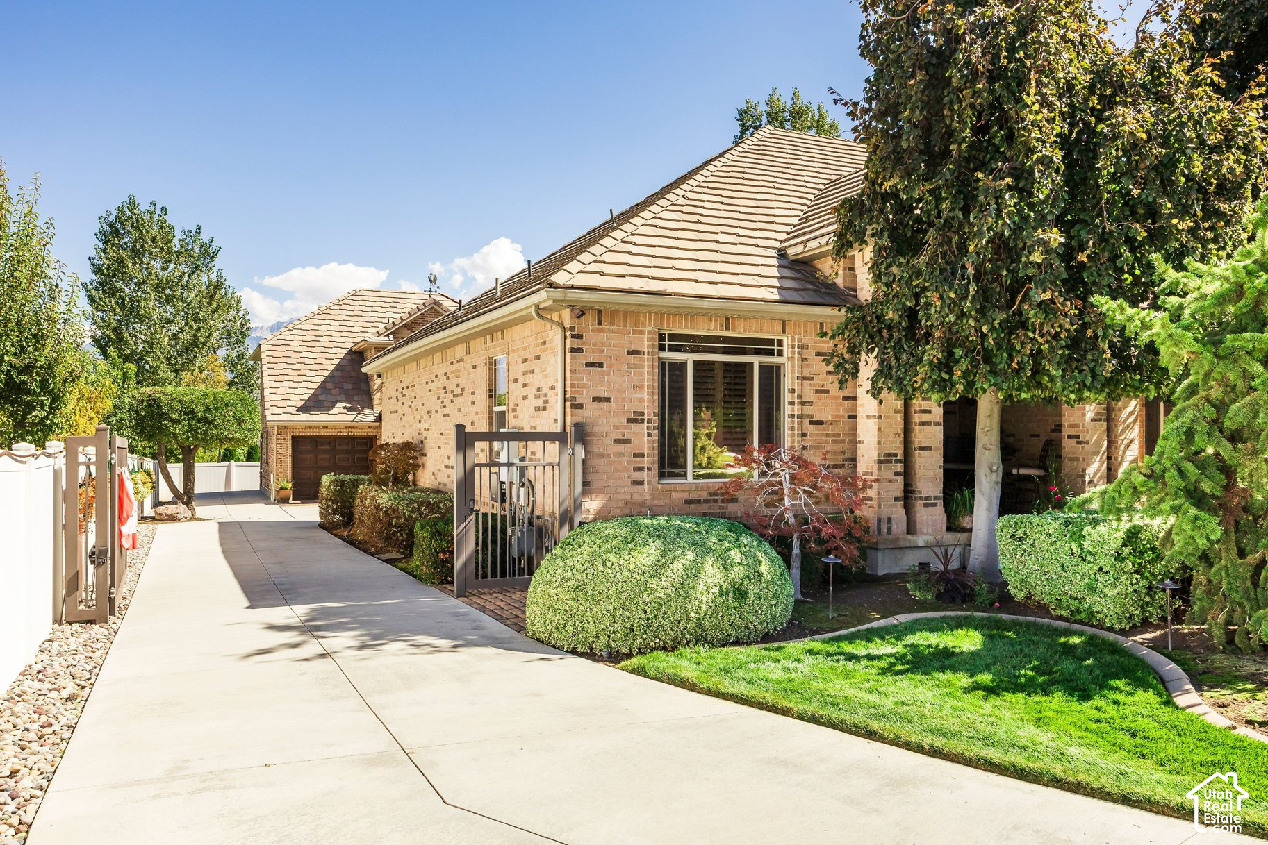 main property photo 76