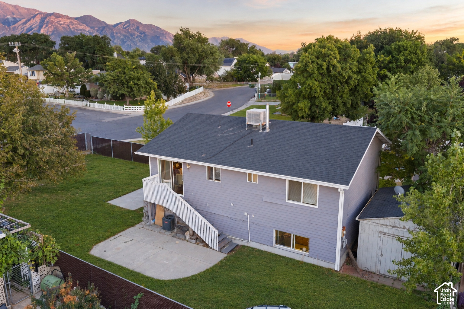 main property photo 31