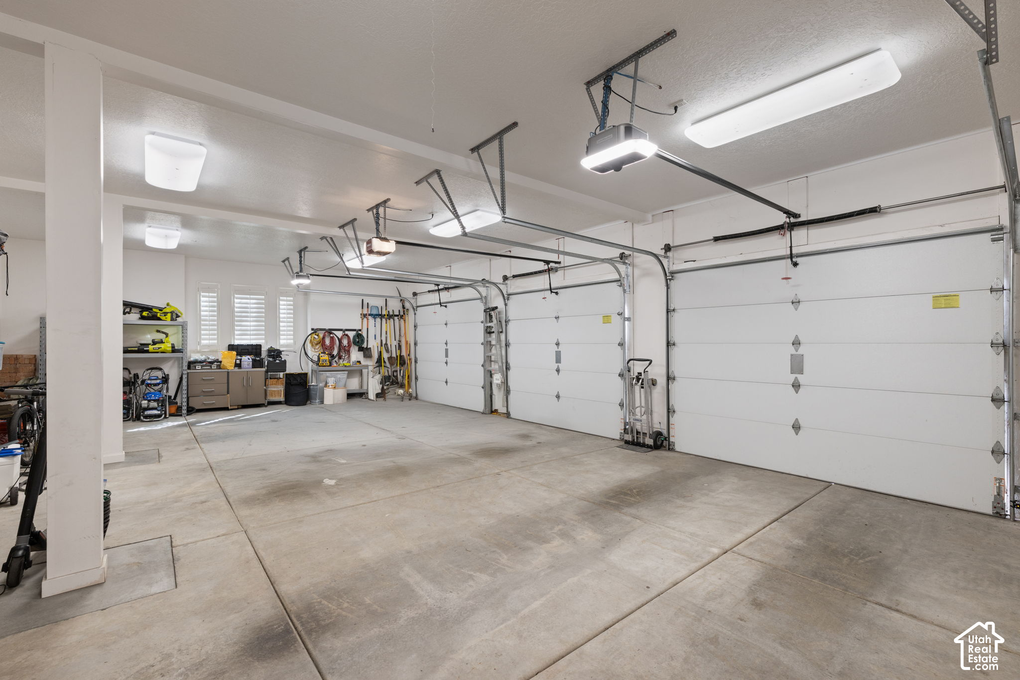 main property photo 77