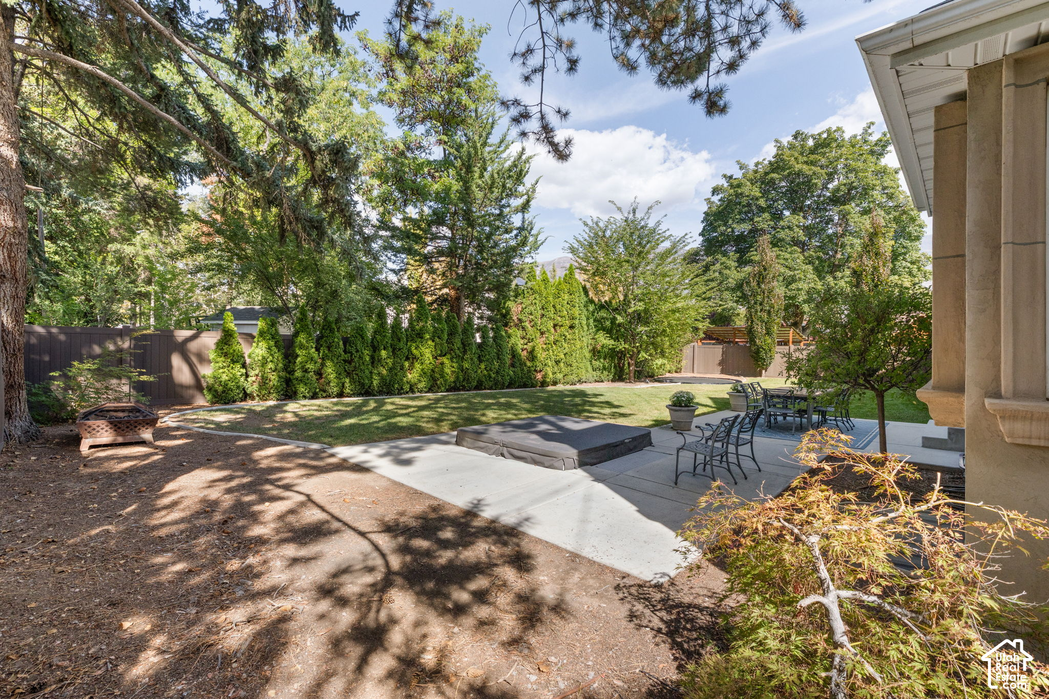 main property photo 80