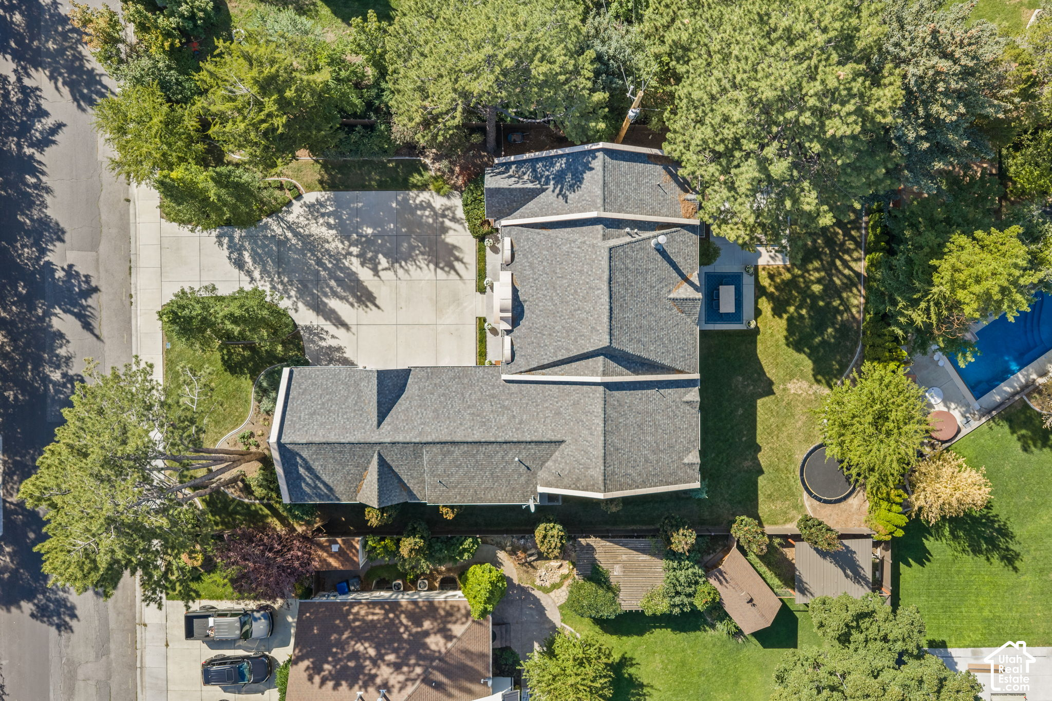 main property photo 94