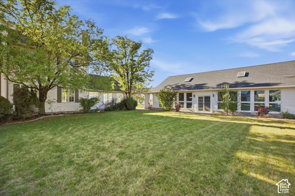 main property photo 6