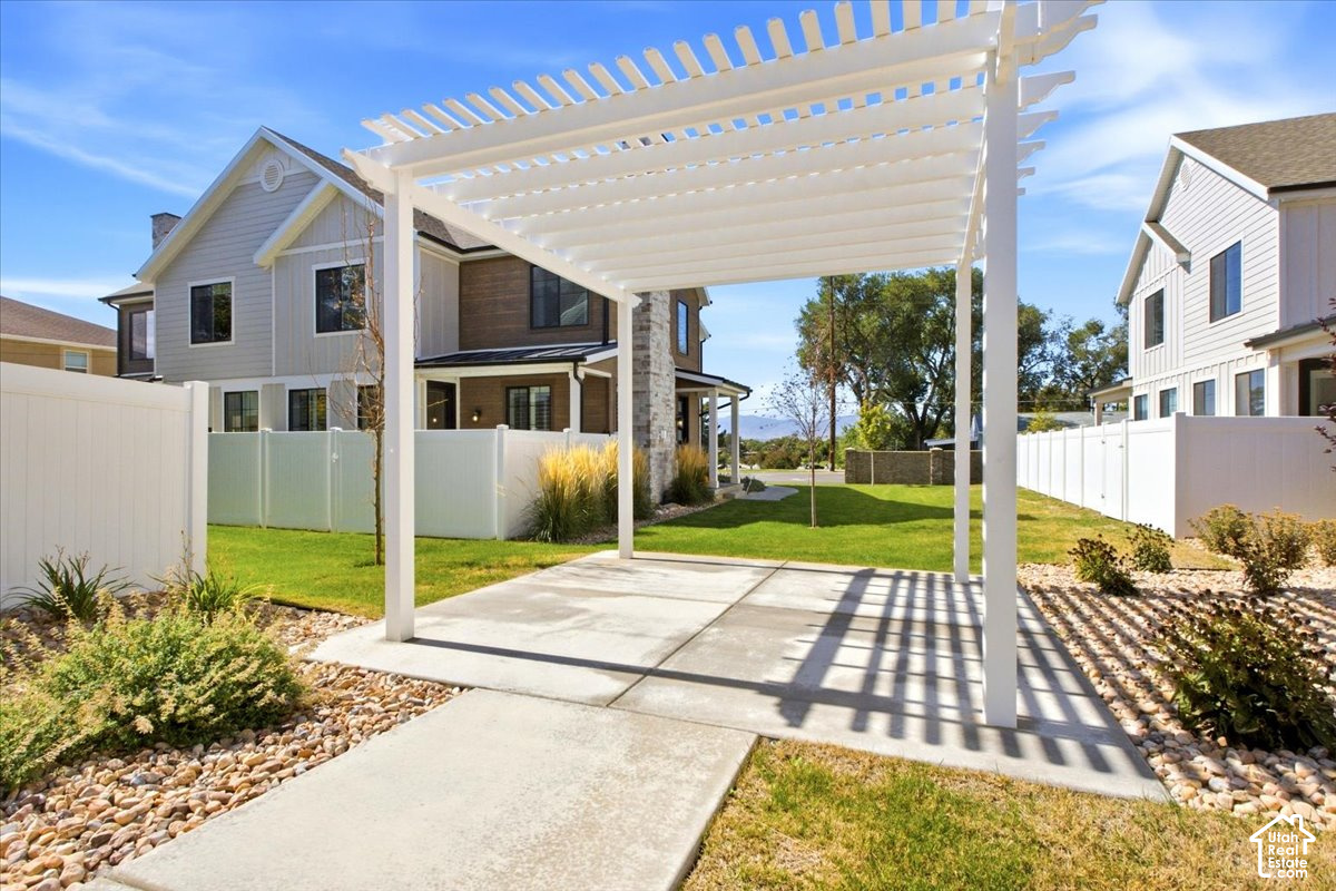 main property photo 29