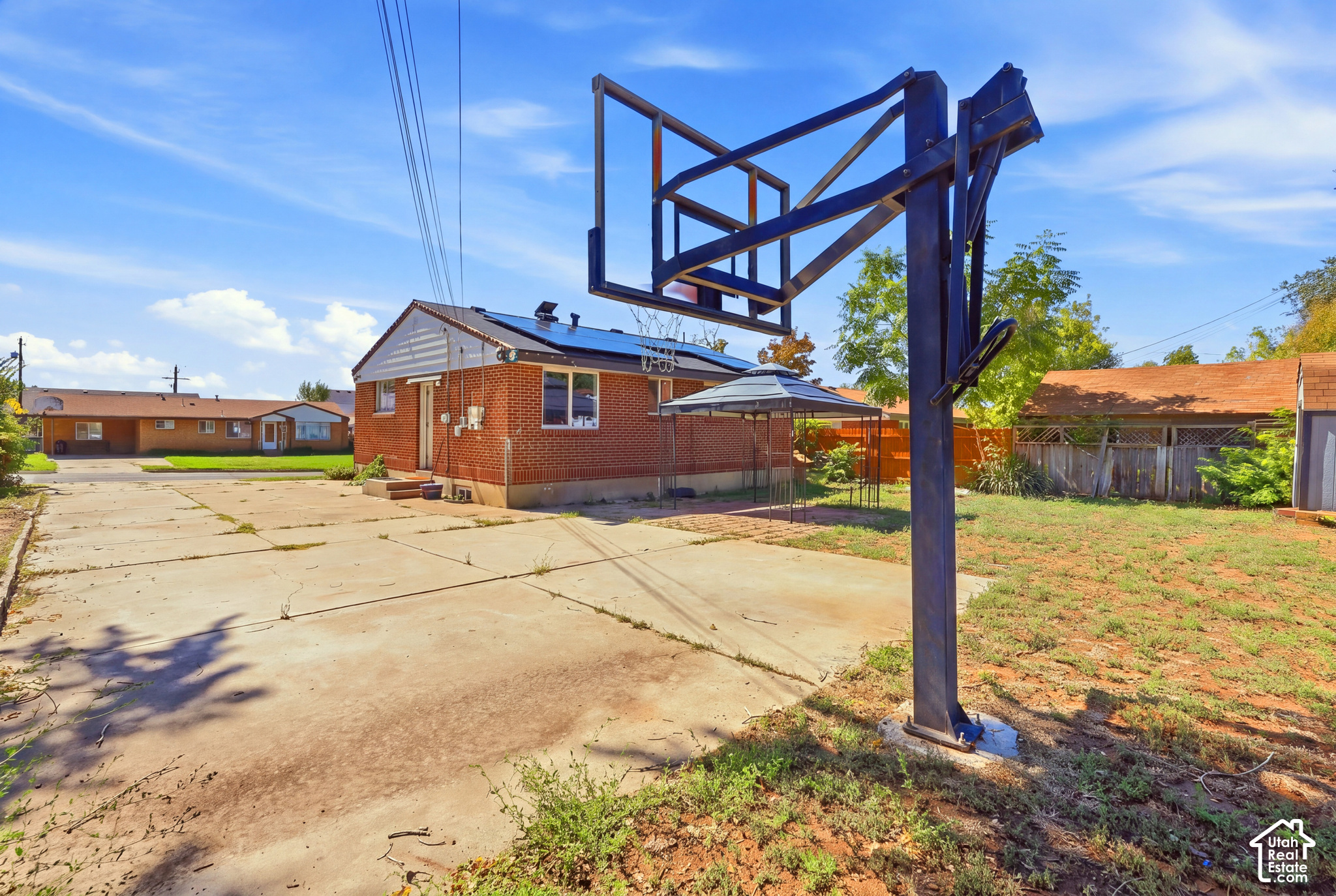 main property photo 20