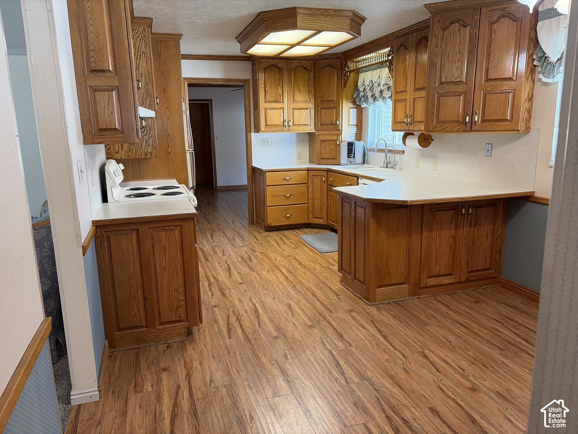 main property photo 13