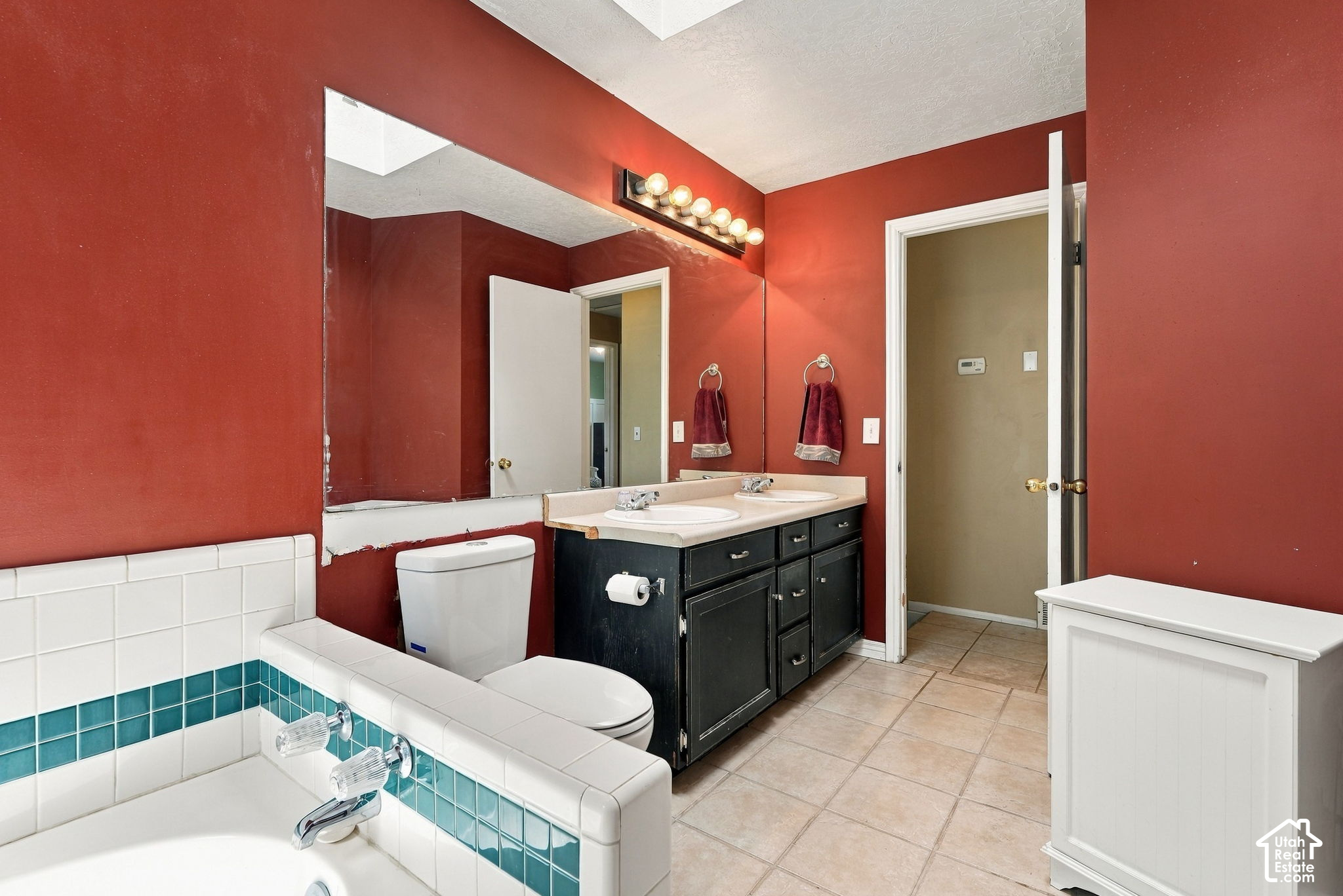main property photo 12