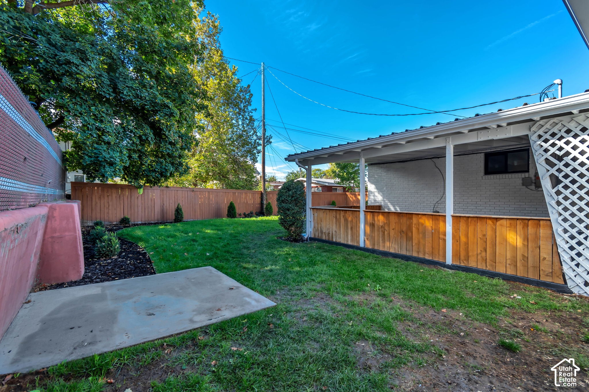 main property photo 24