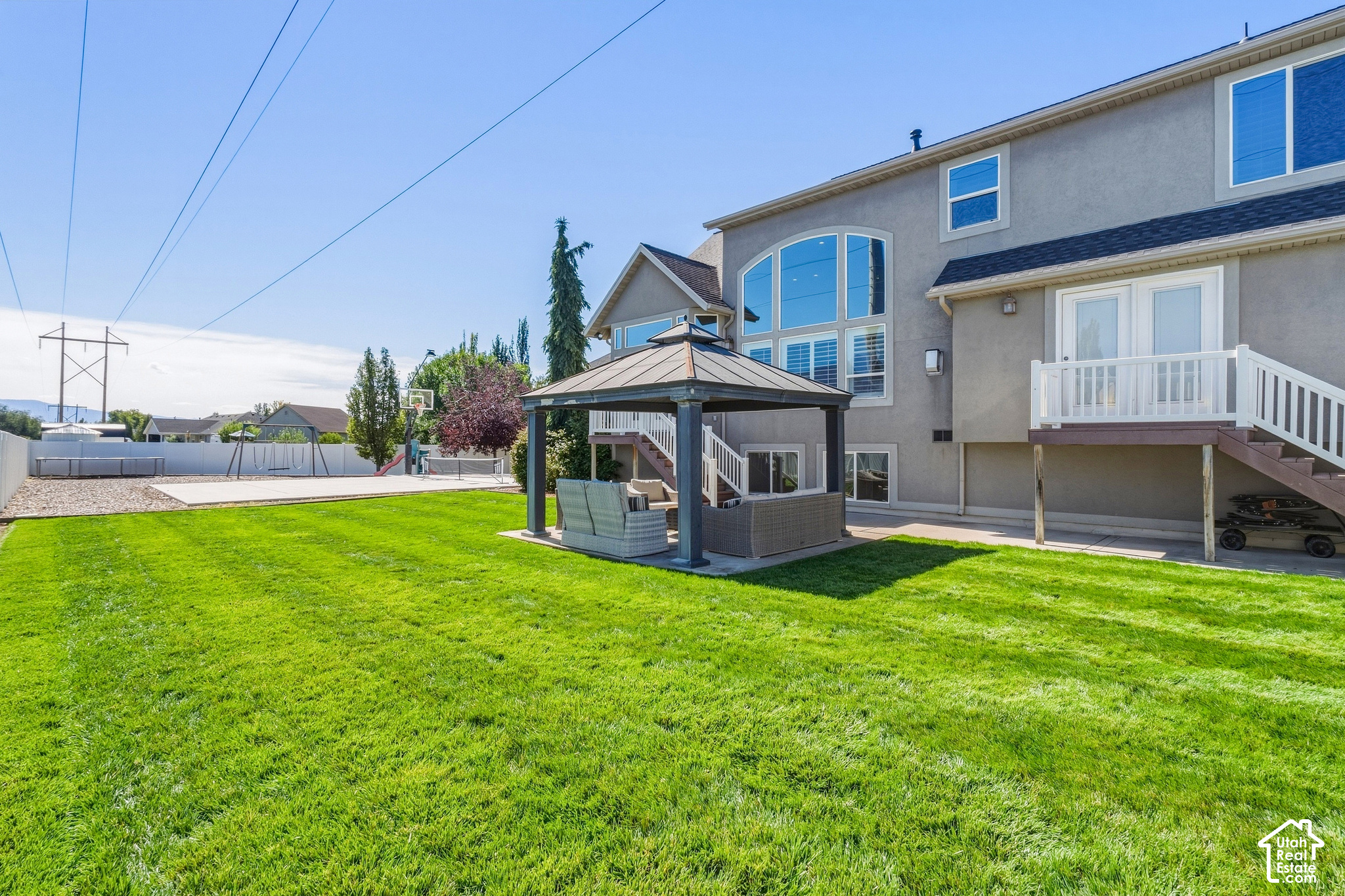 main property photo 46