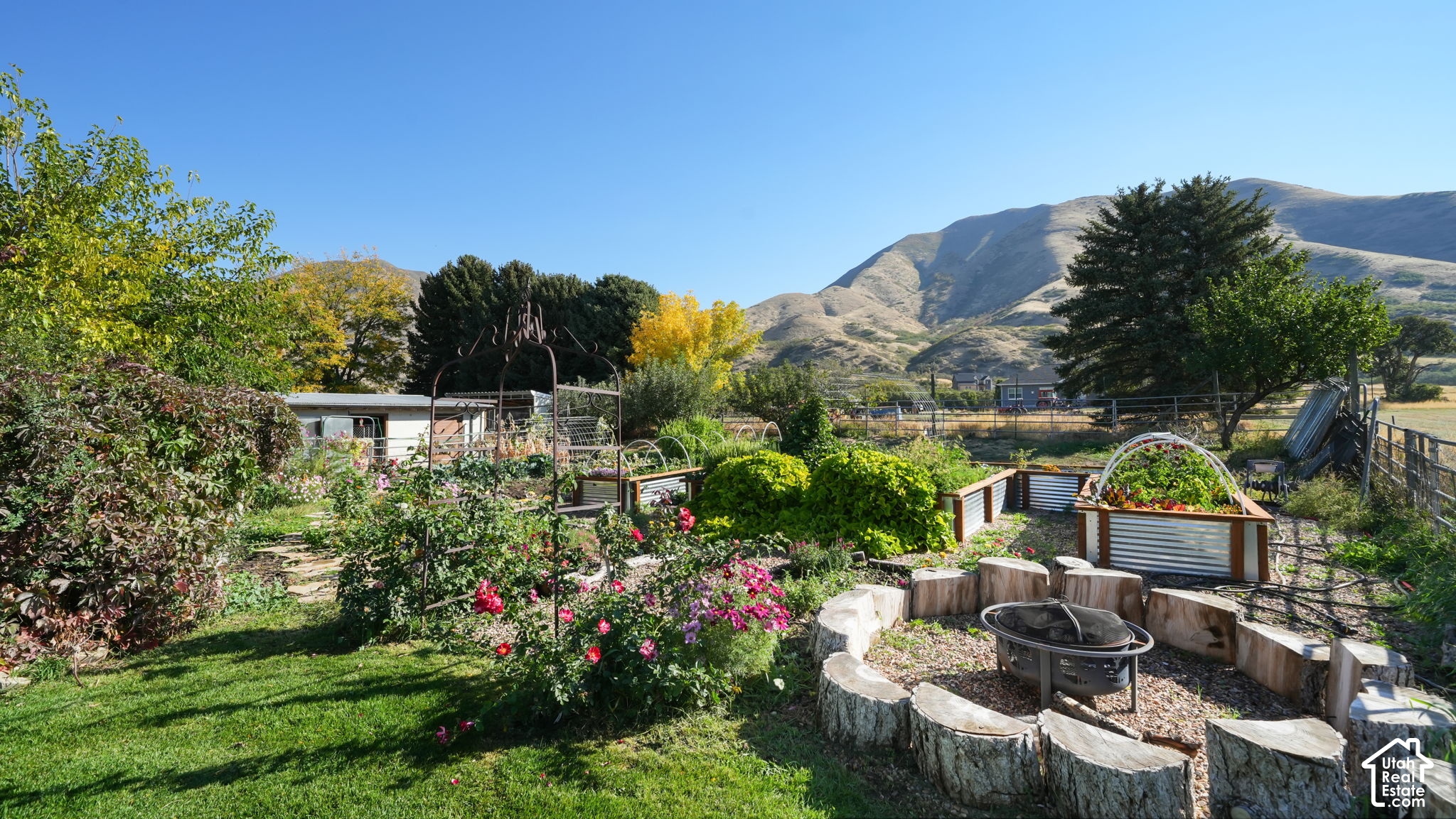 main property photo 54