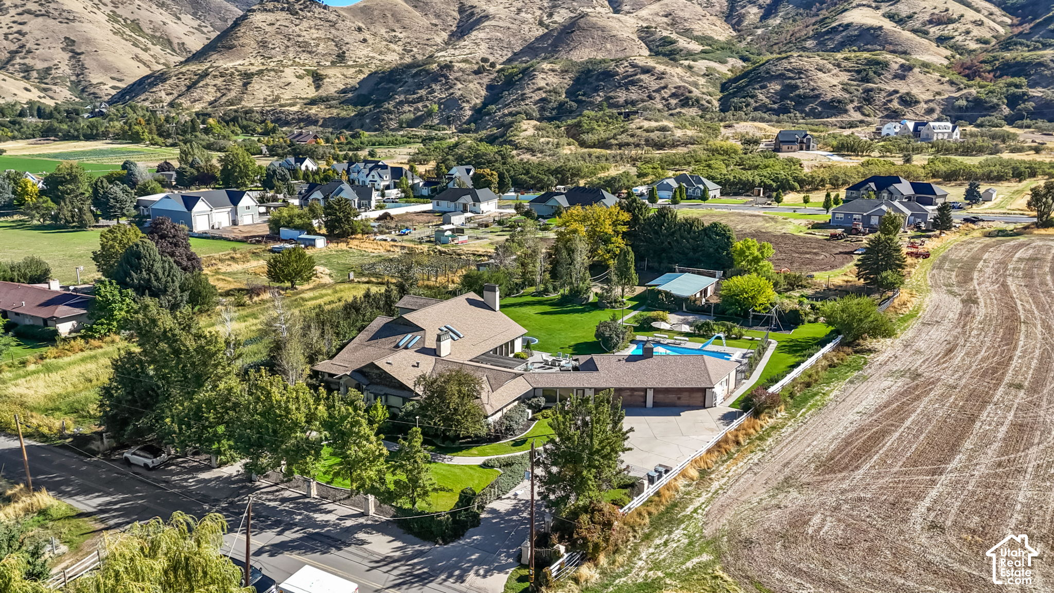 main property photo 65