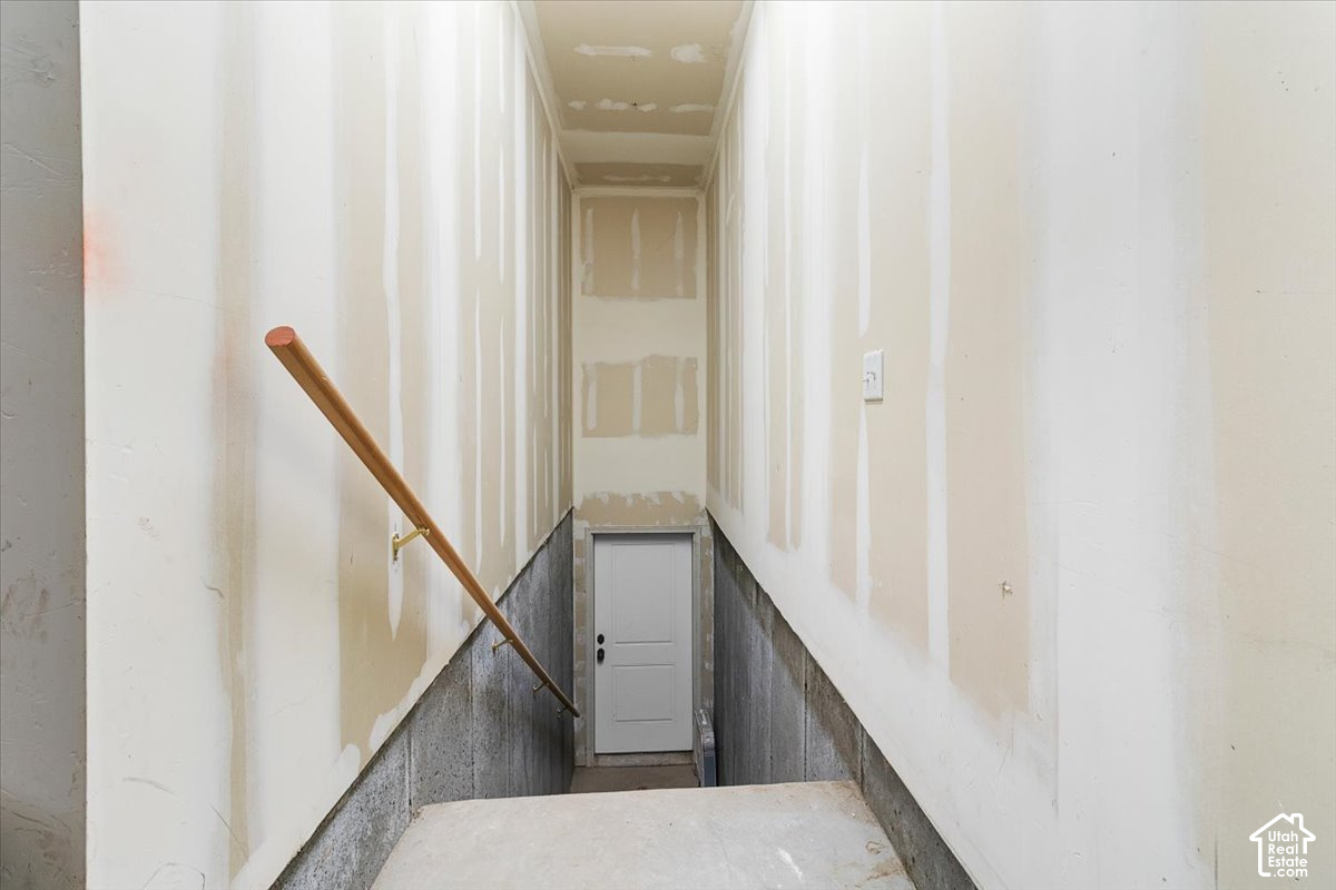main property photo 50