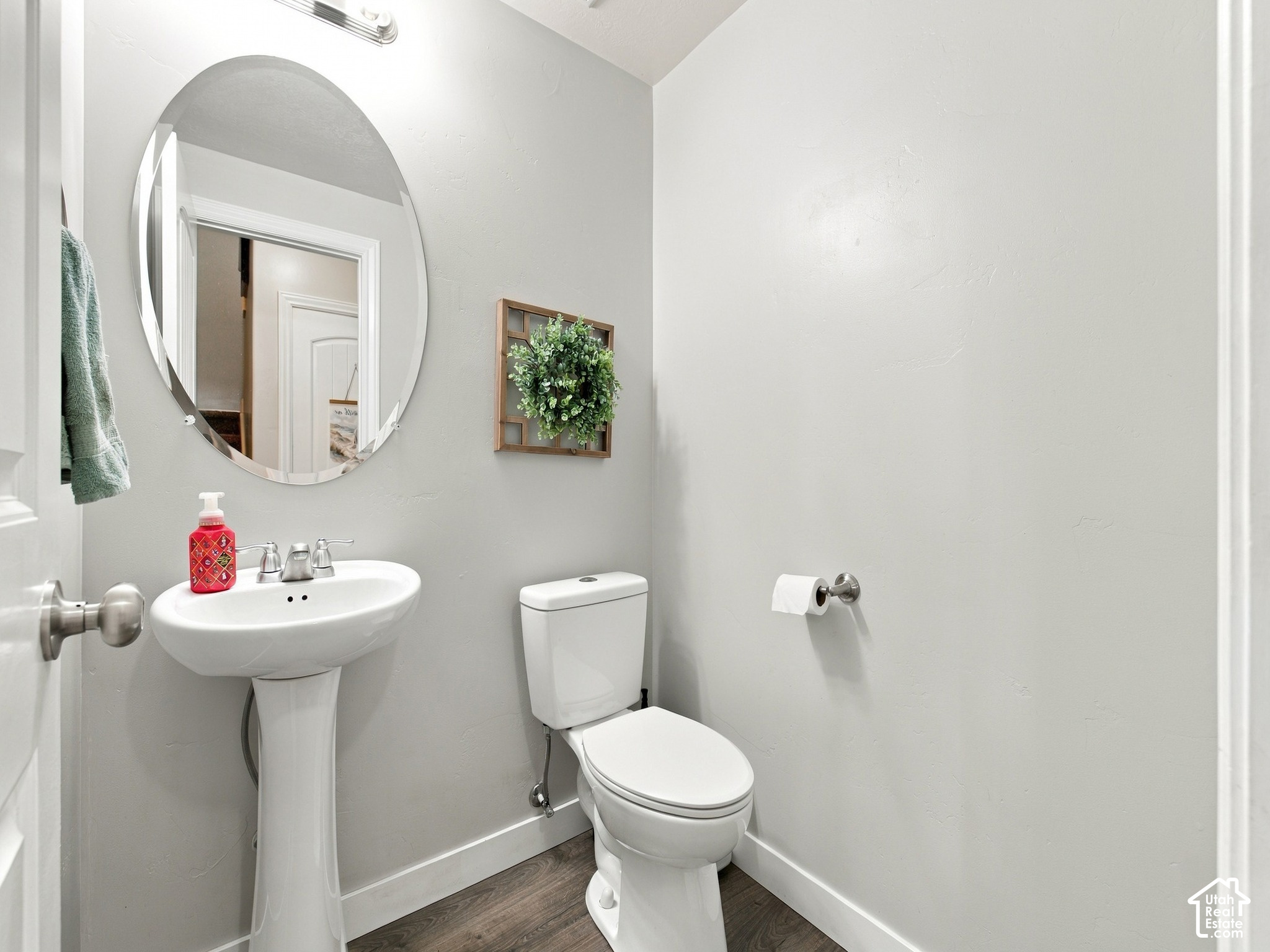 main property photo 10