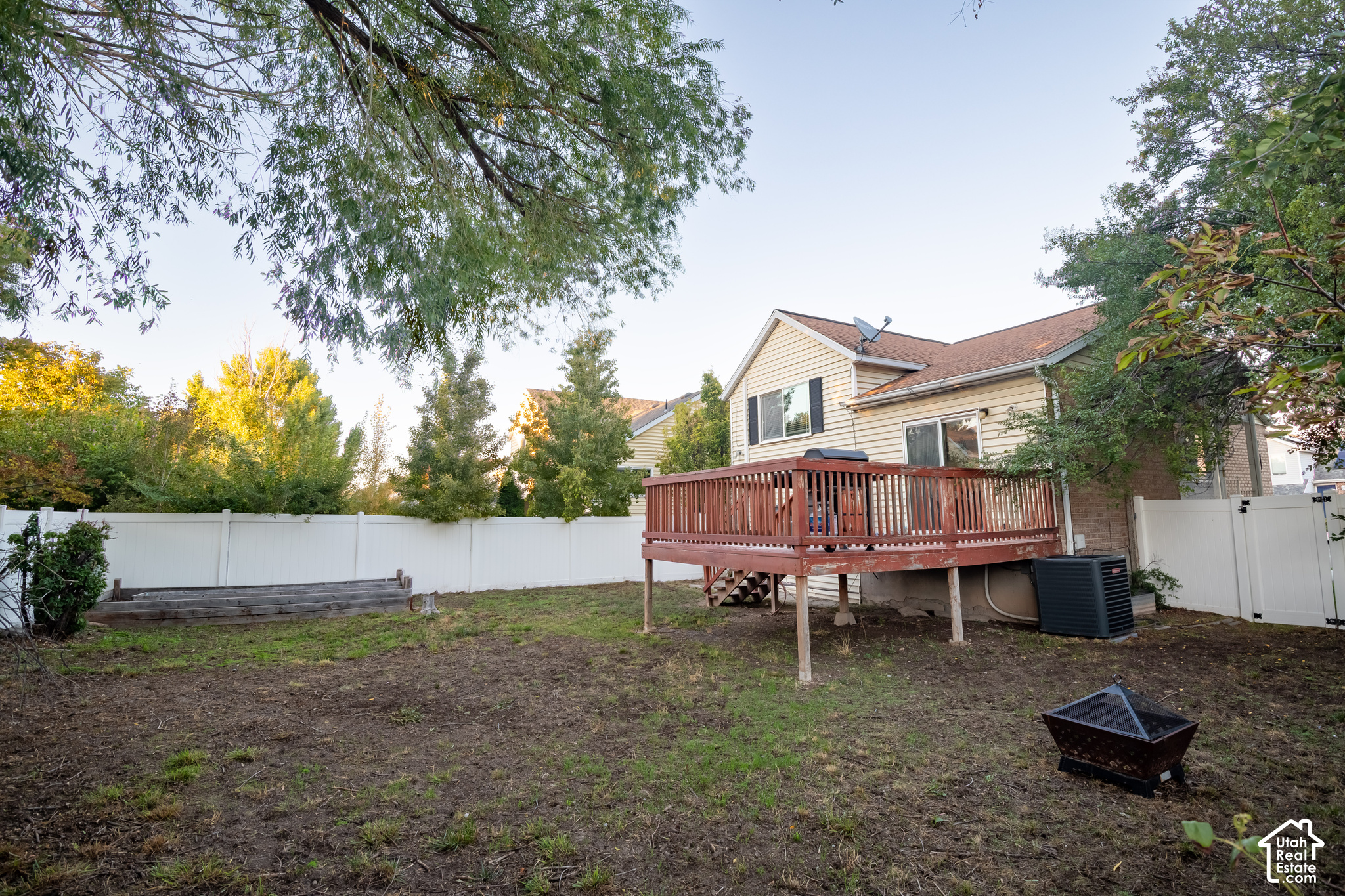 main property photo 17