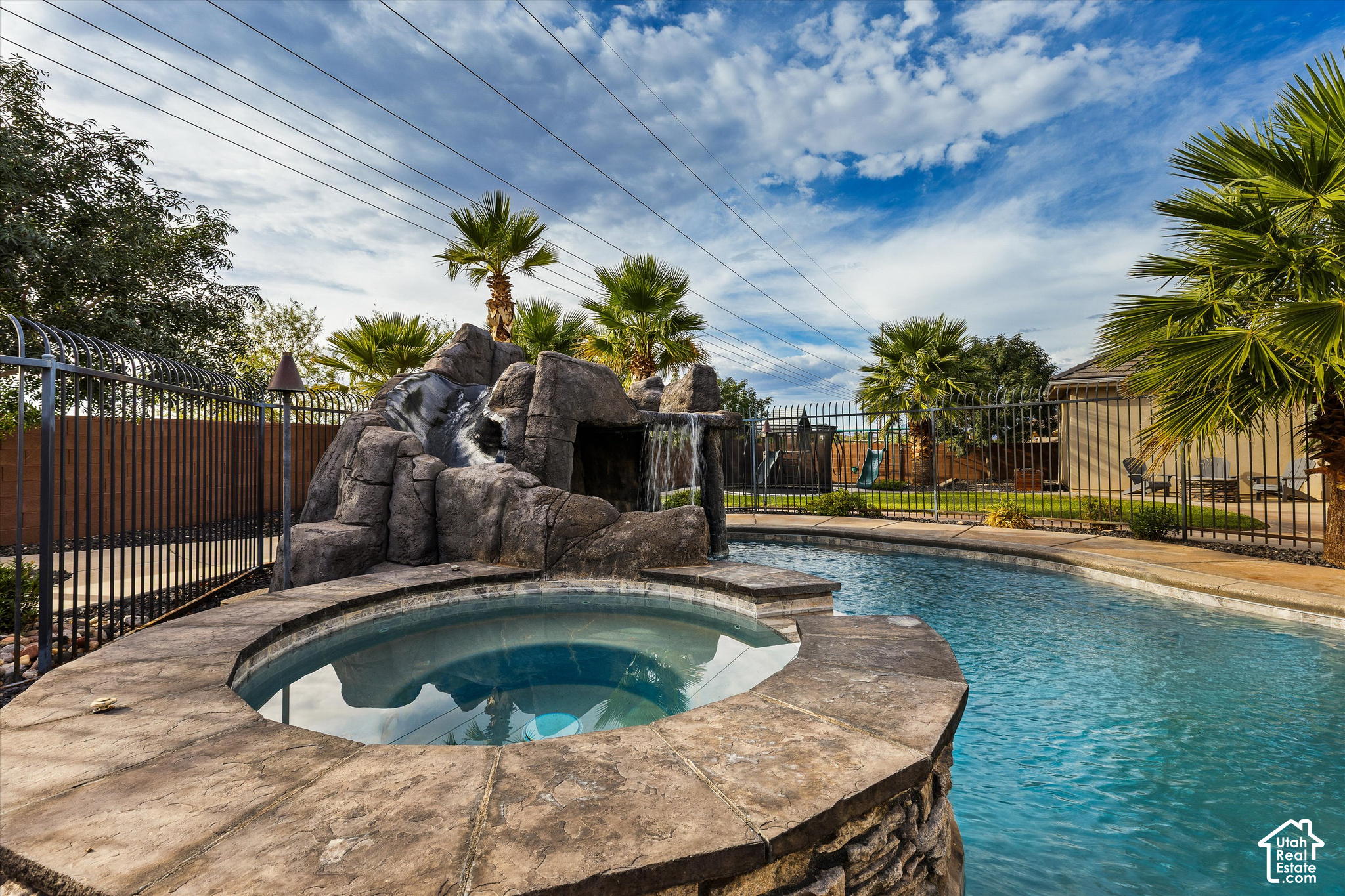 main property photo 44