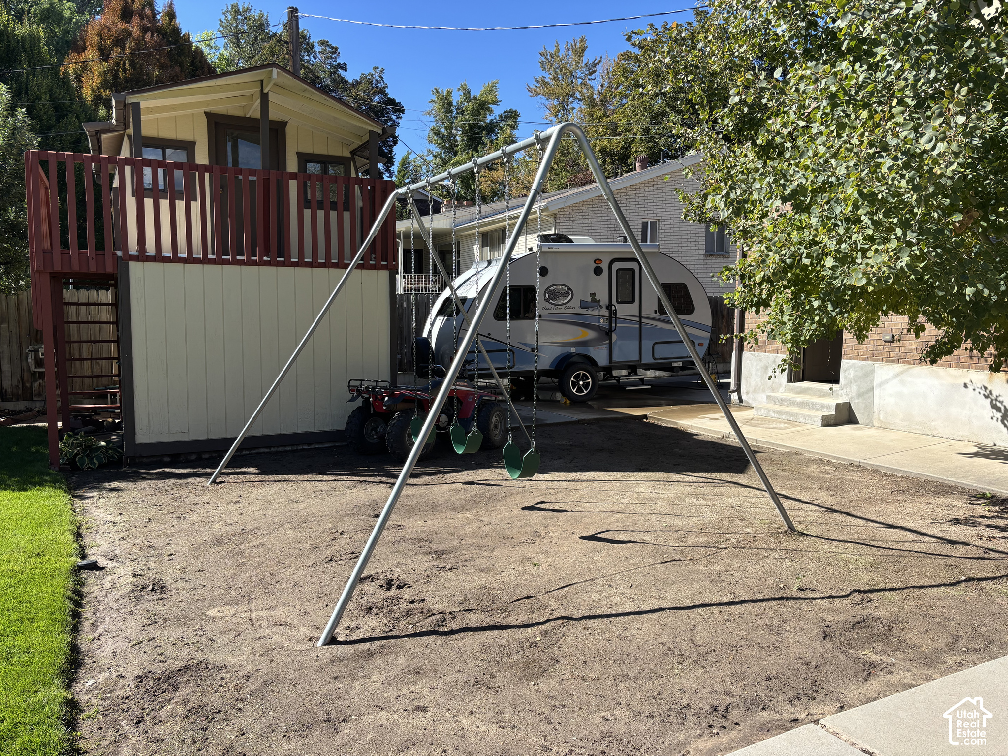 main property photo 39