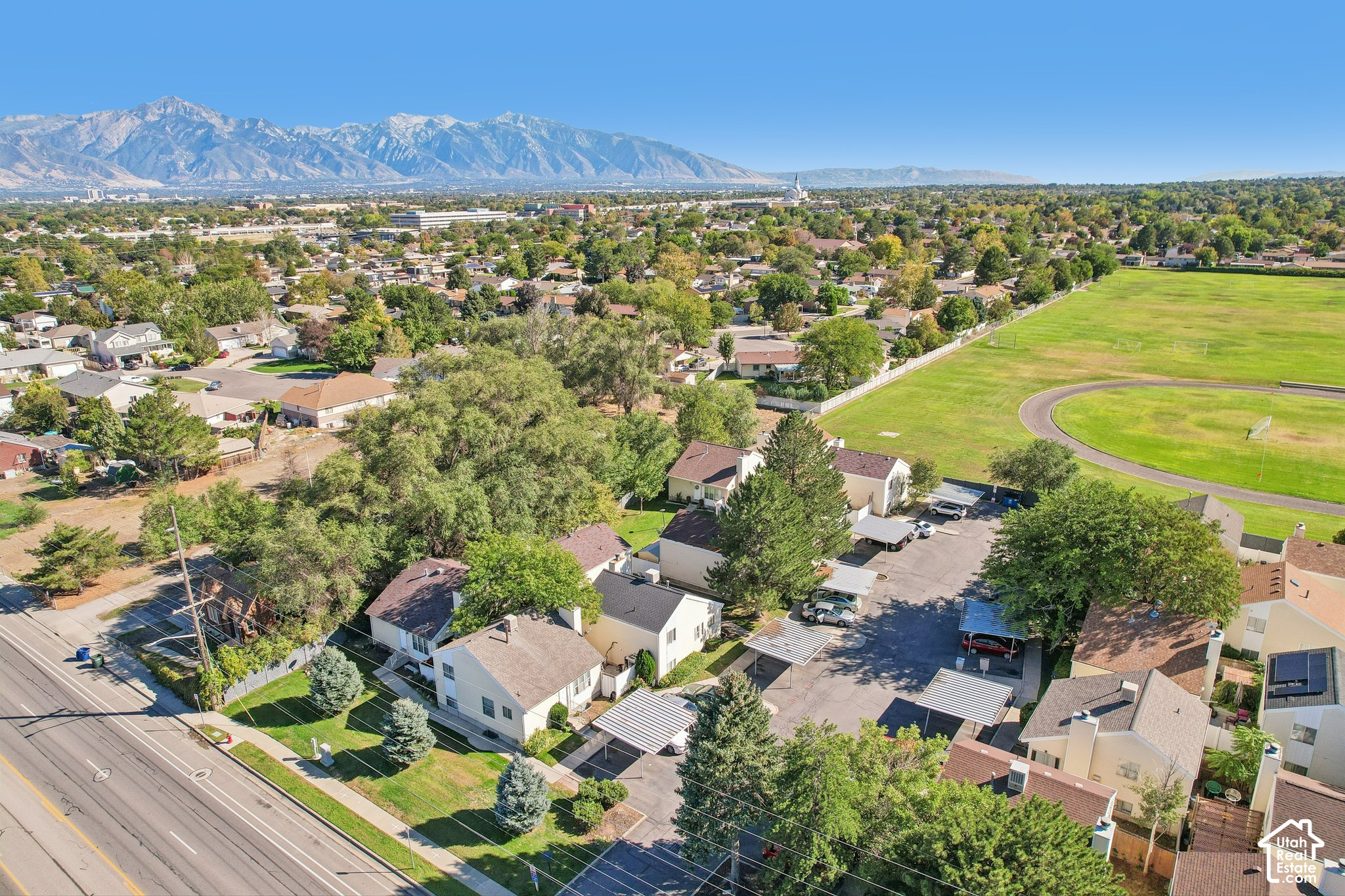 main property photo 38